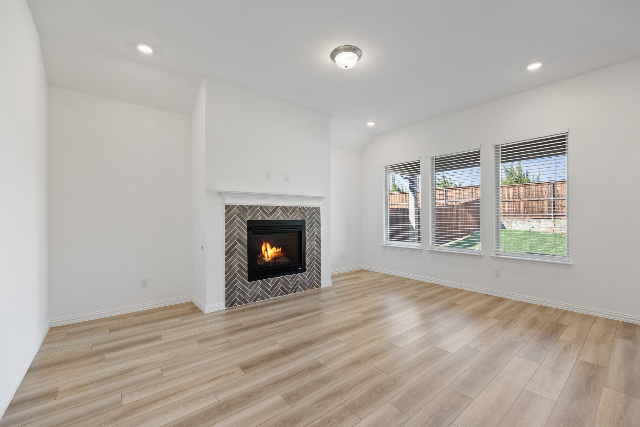 1836 Lockhart Drive