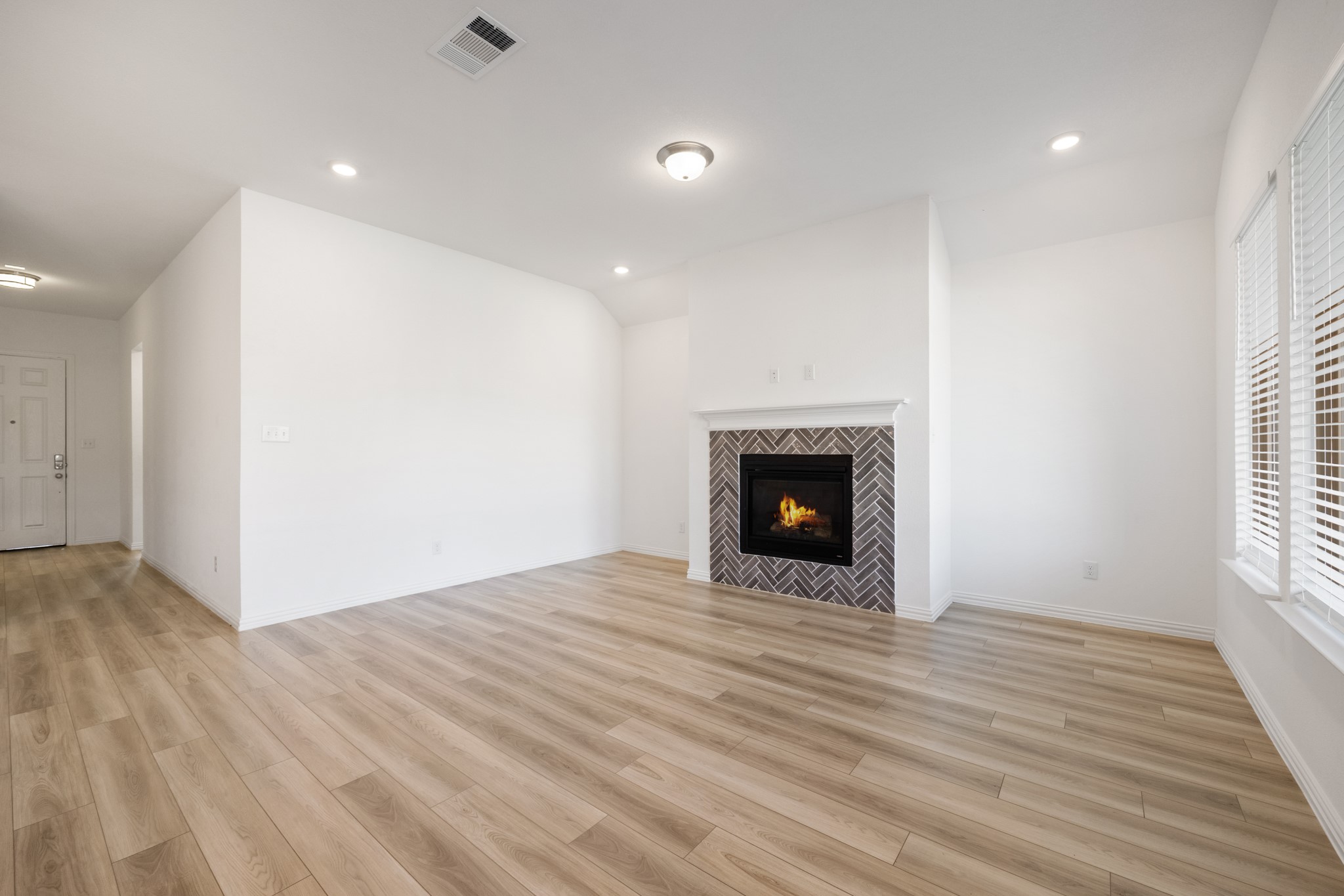 1836 Lockhart Drive