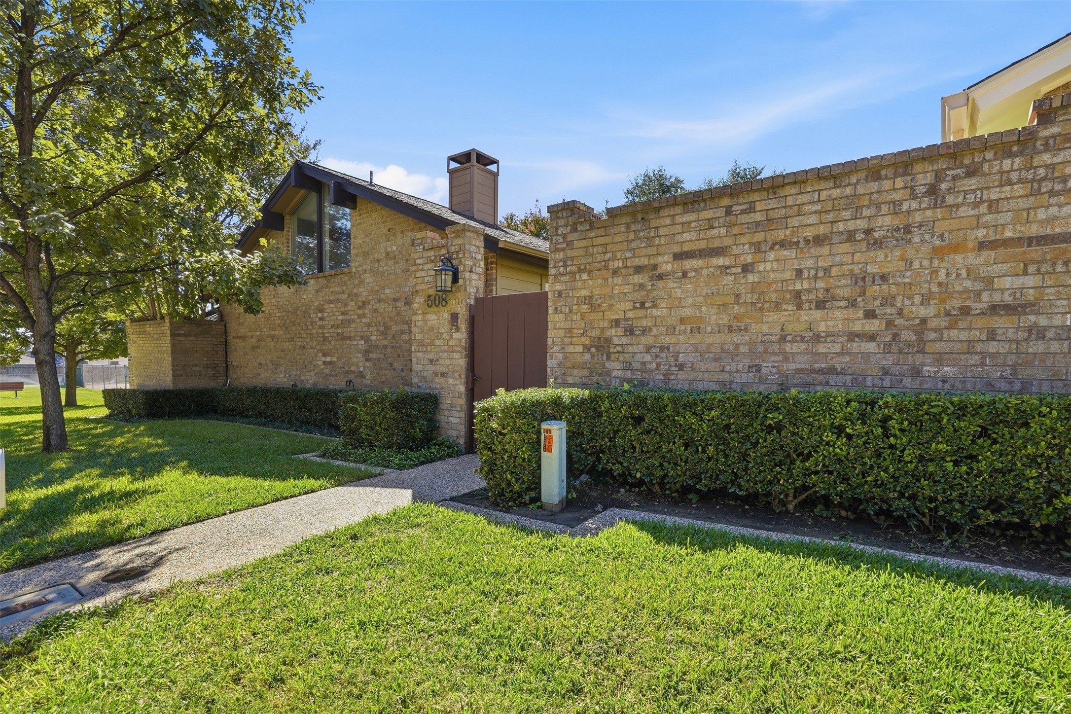 508 Fountainwood Drive