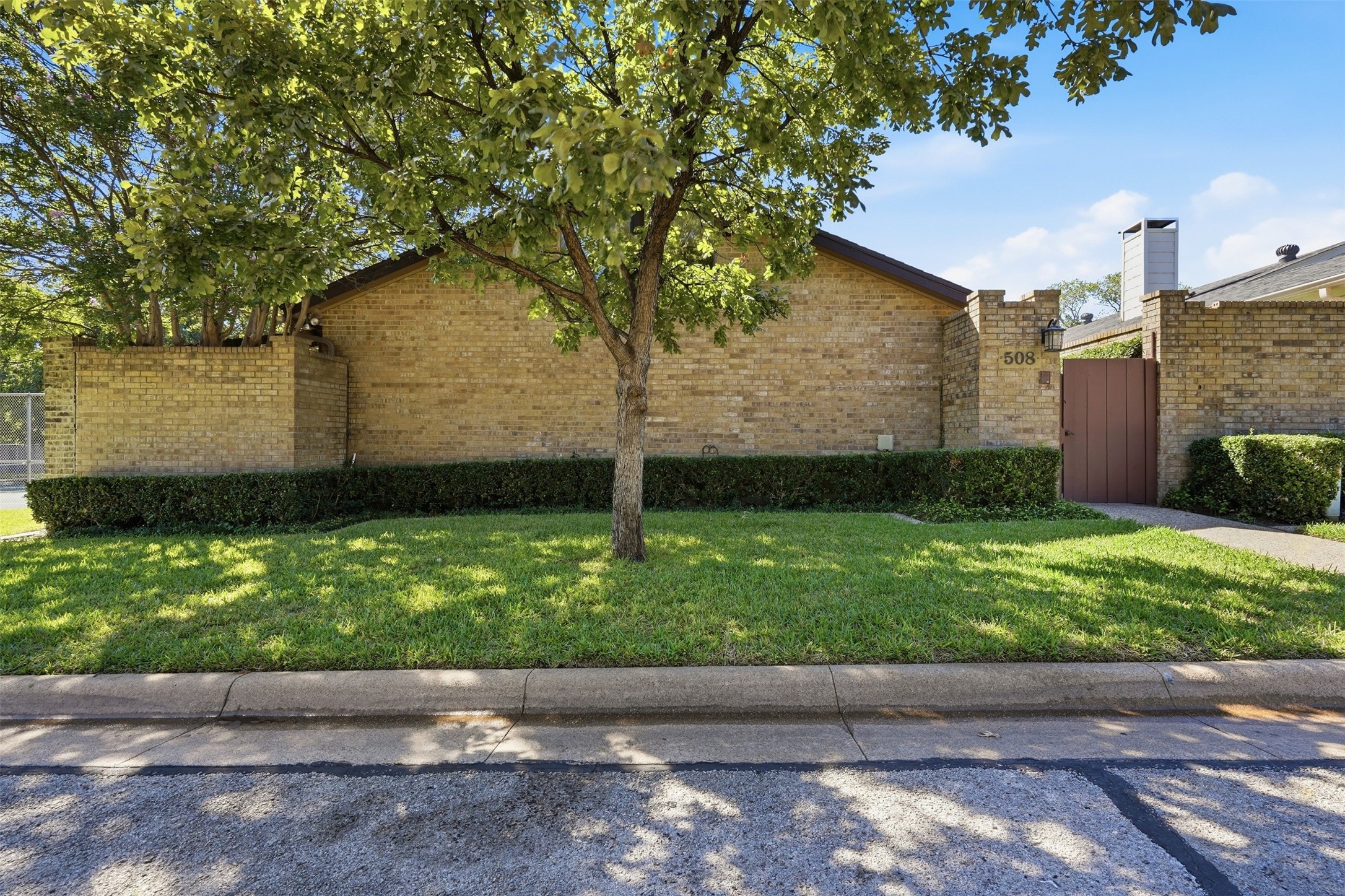 508 Fountainwood Drive