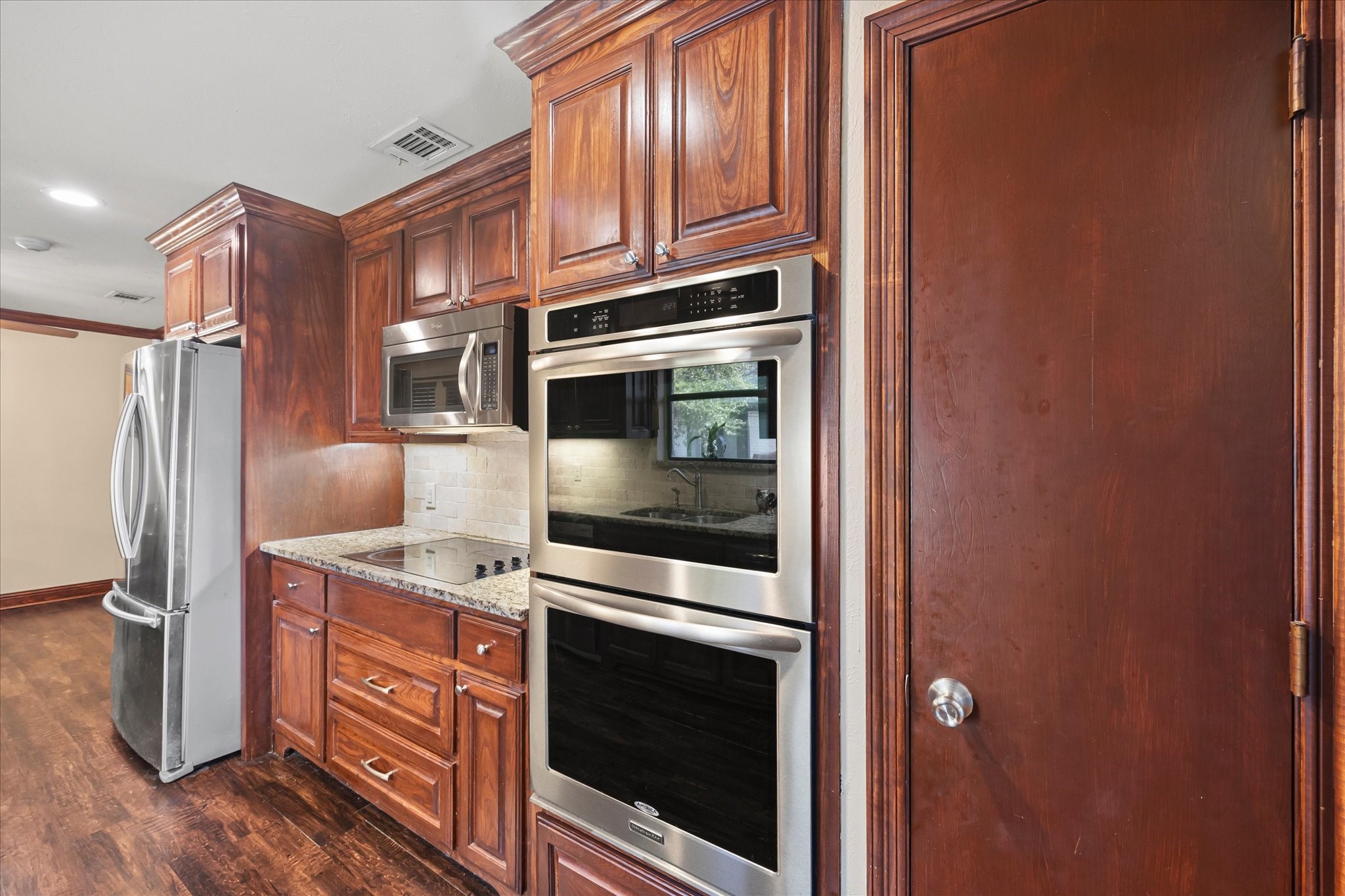 1107 Bayshore Drive