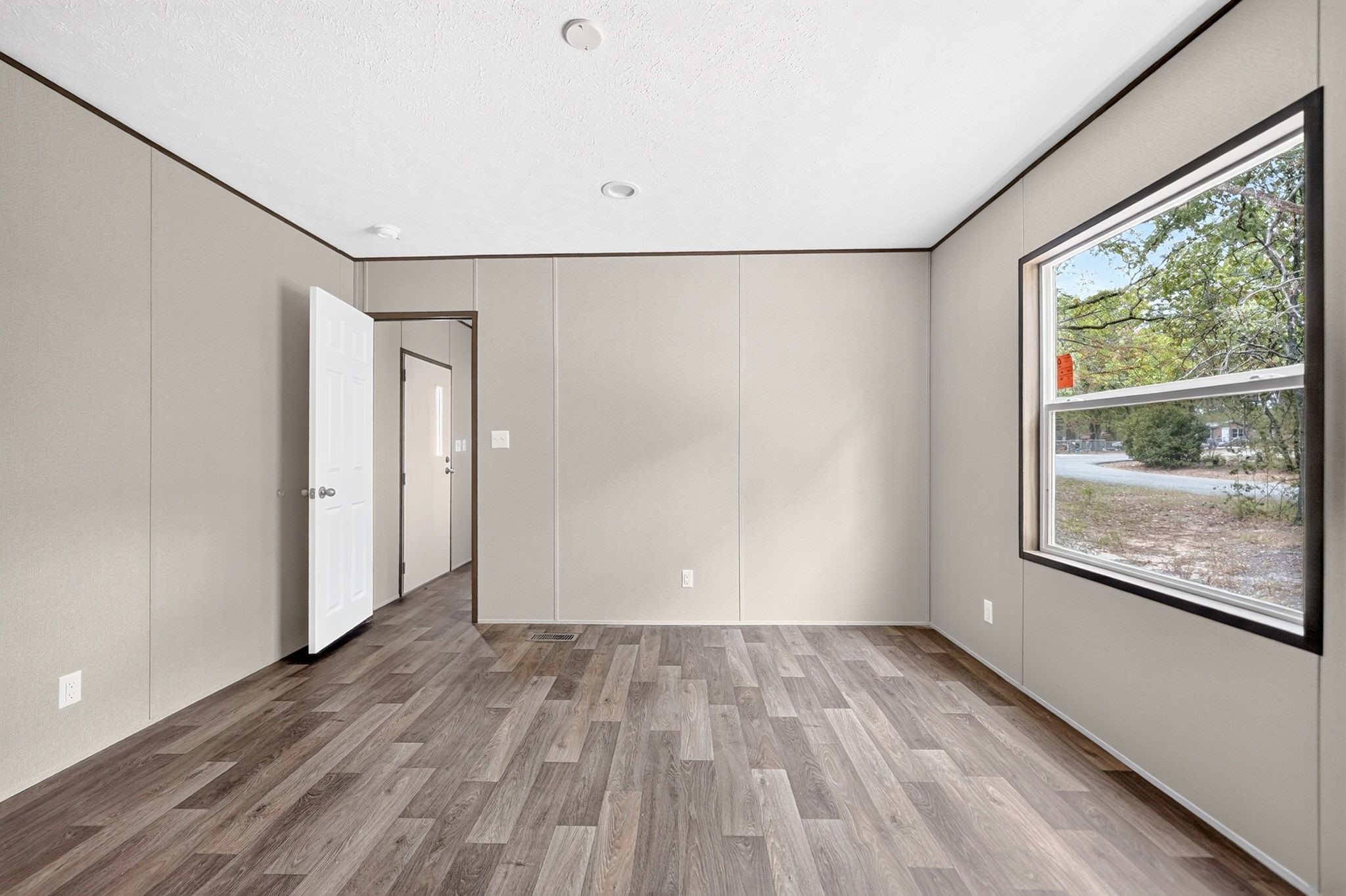 218 W Acres Road