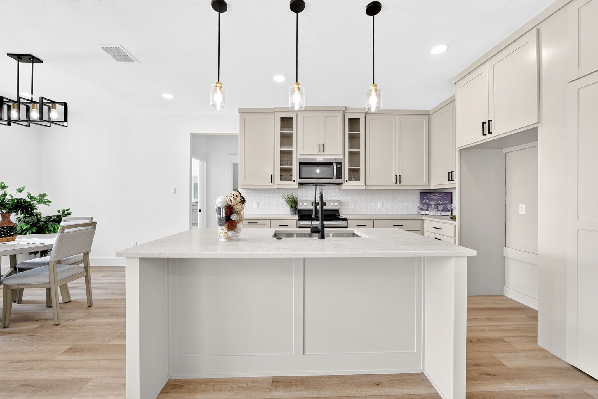 5731 Lewis Court