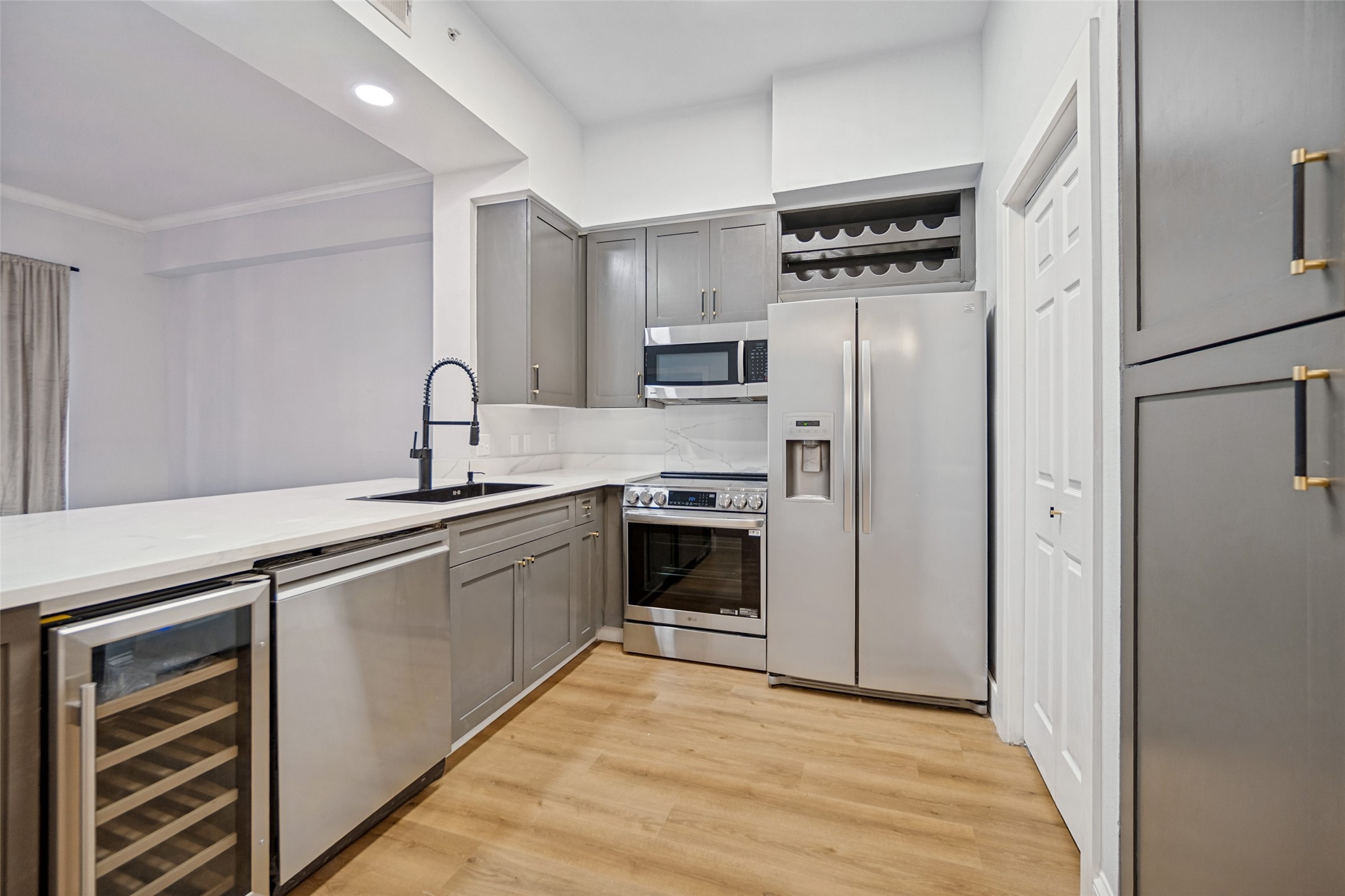3225 Turtle Creek Boulevard 334