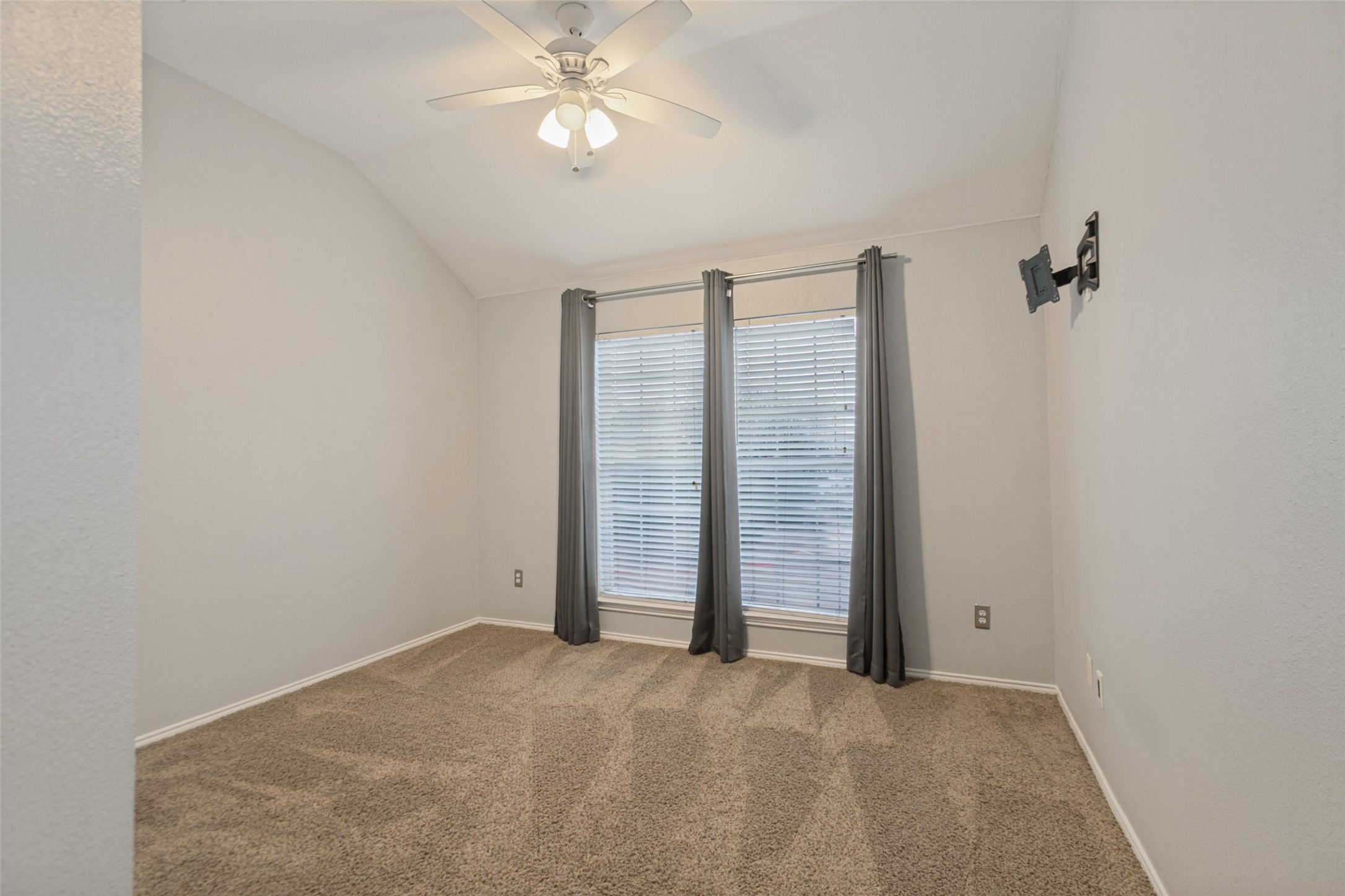3815 Brandon Park Drive