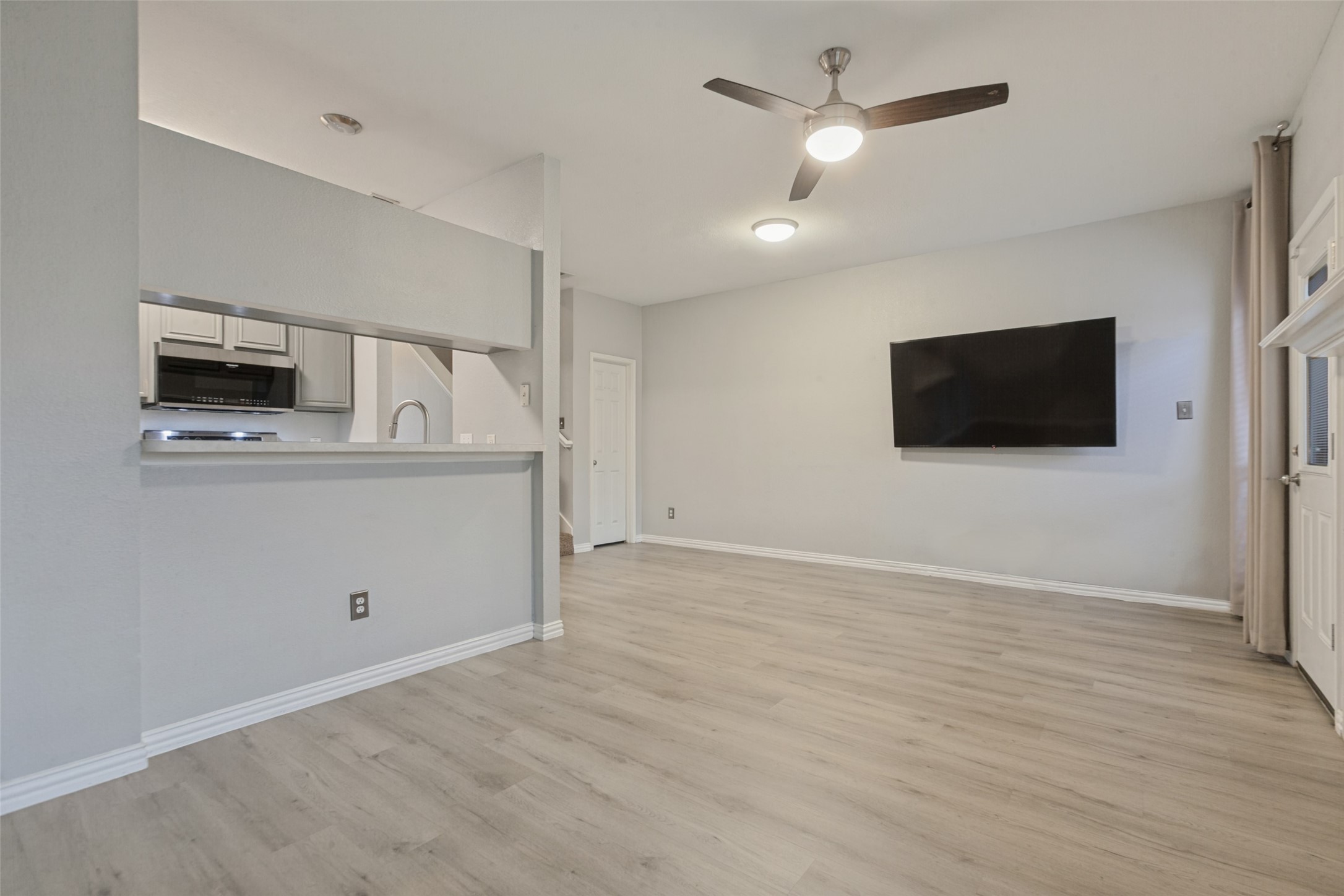 3815 Brandon Park Drive