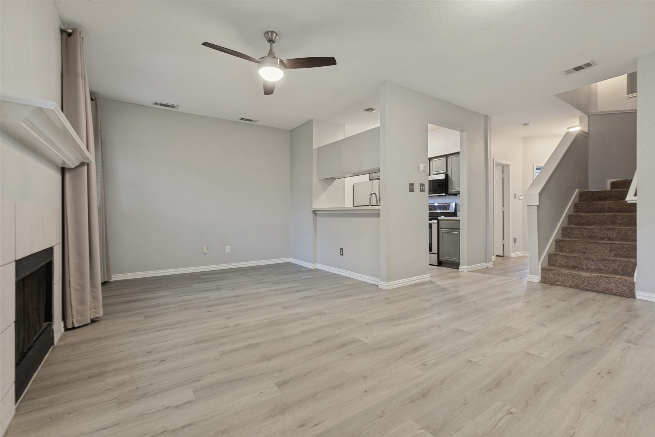 3815 Brandon Park Drive