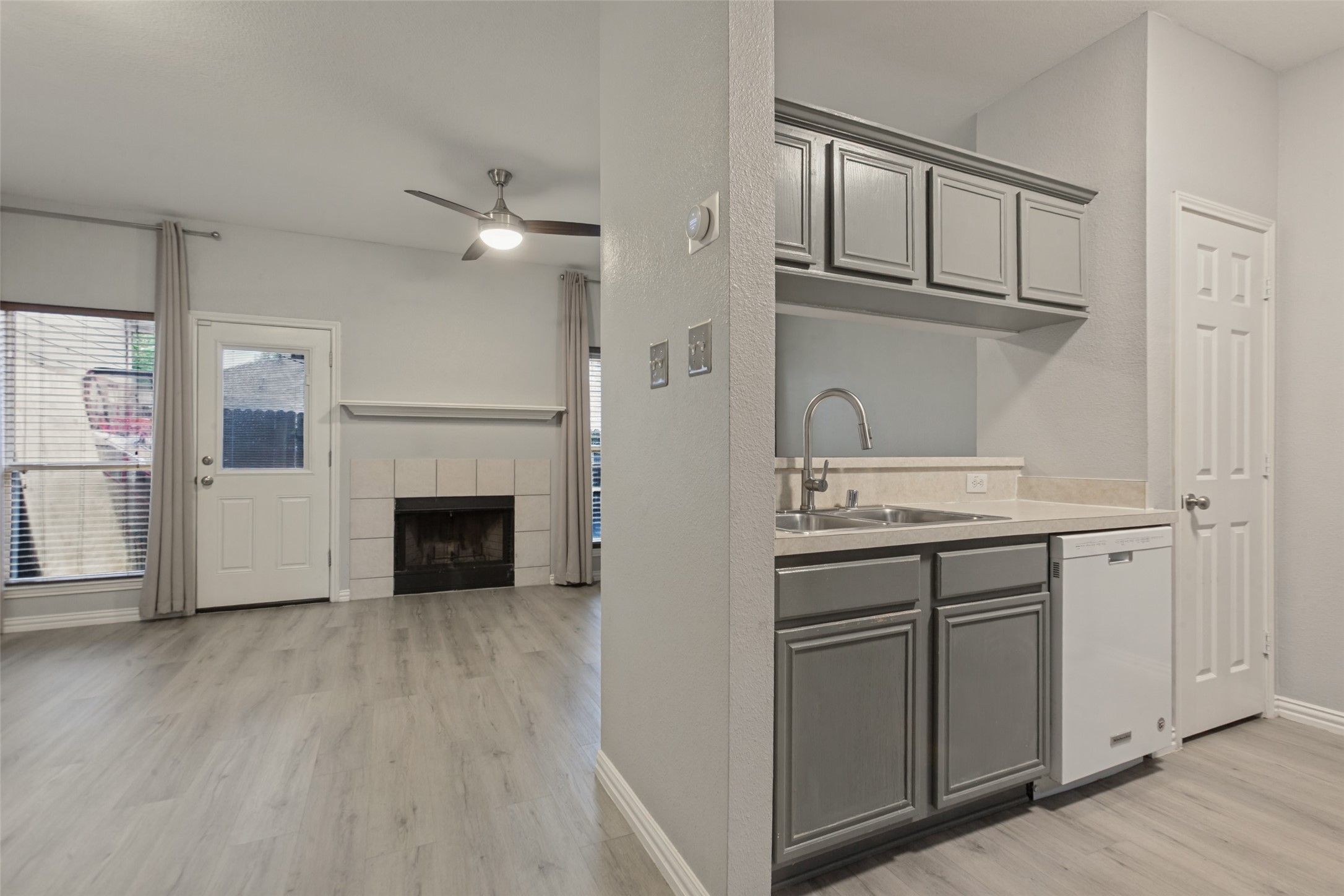 3815 Brandon Park Drive