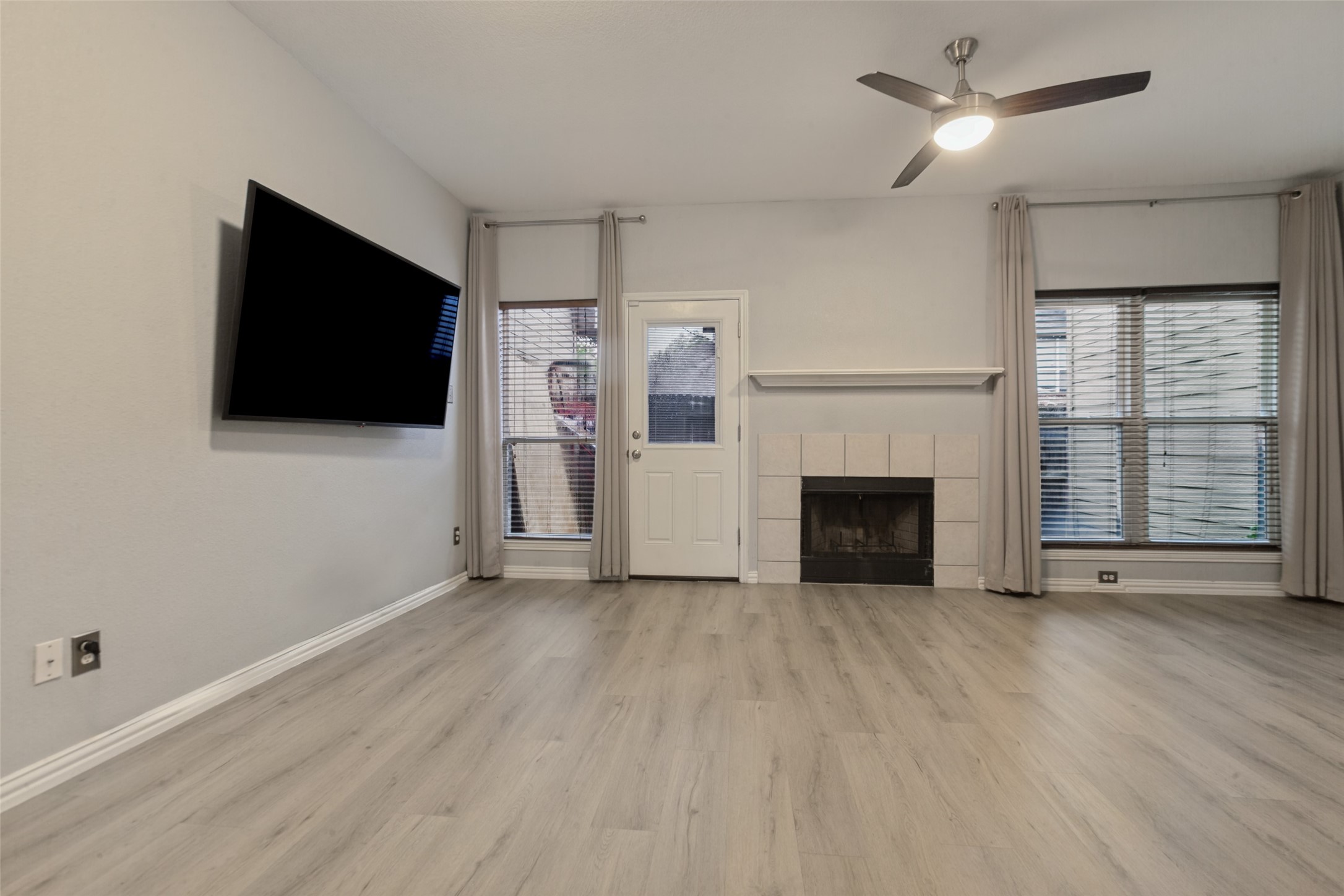 3815 Brandon Park Drive