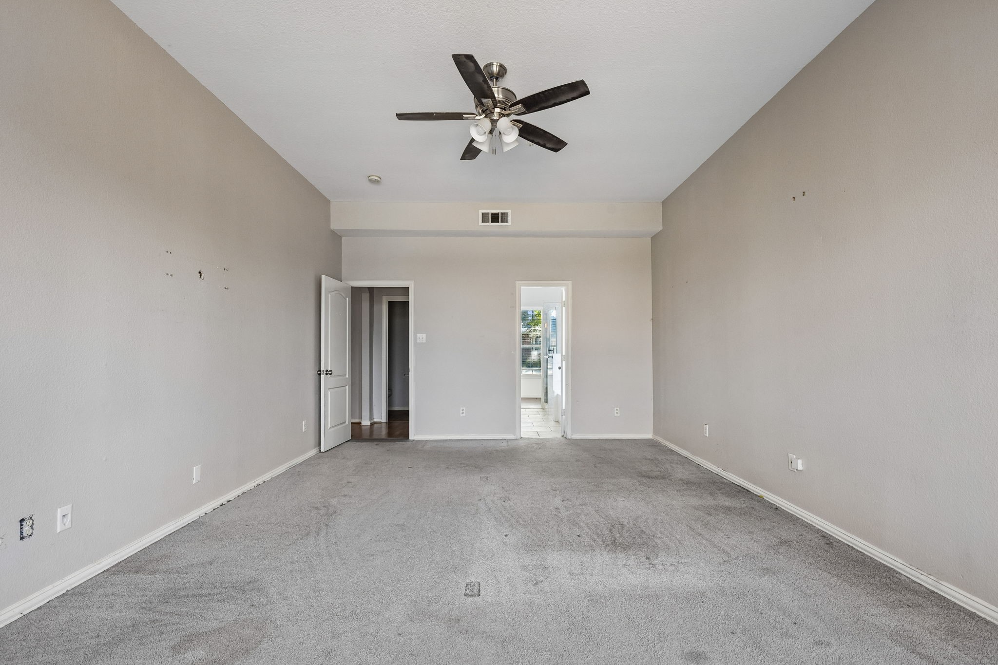 3601 Charleston Drive
