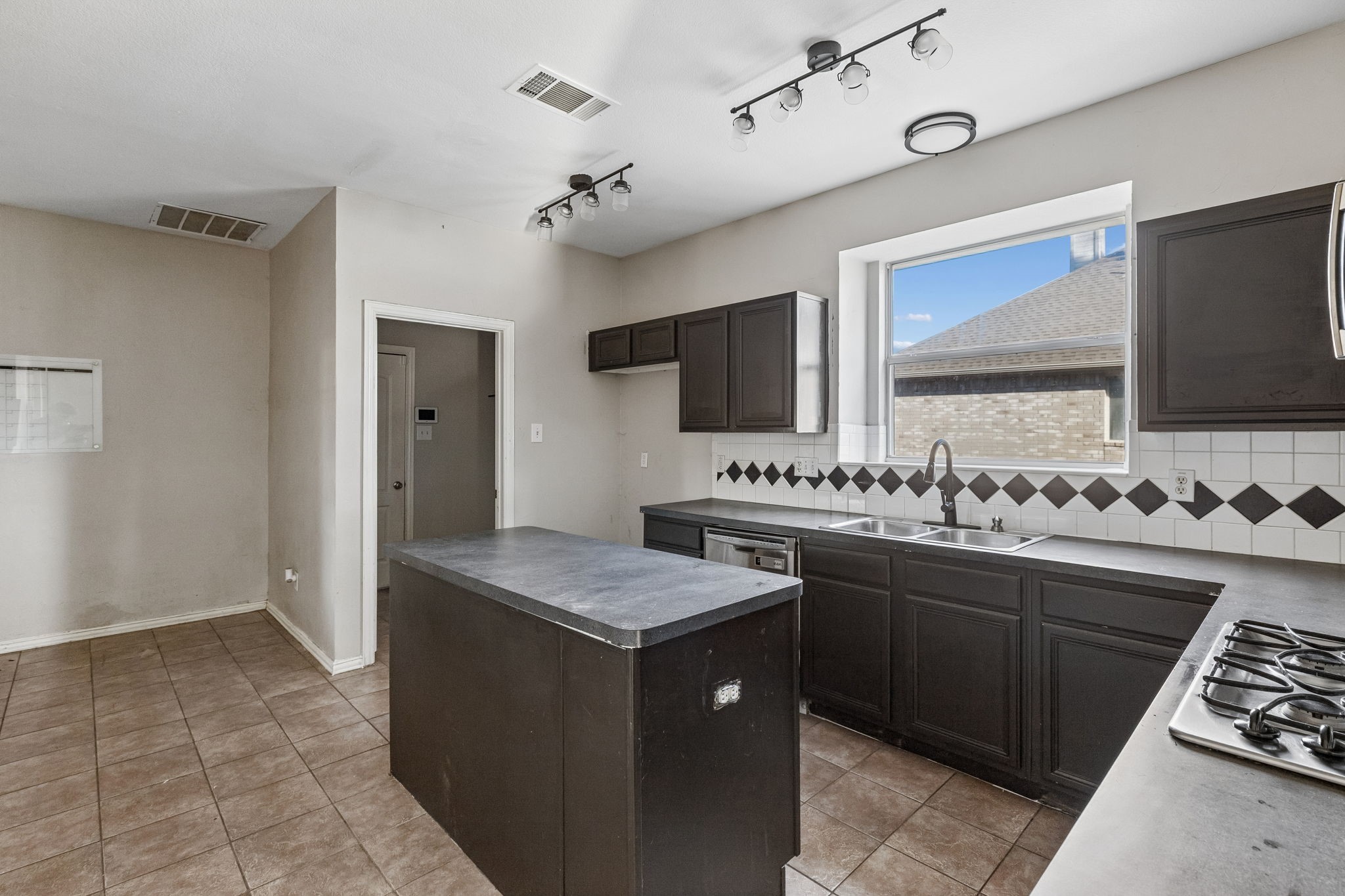 3601 Charleston Drive