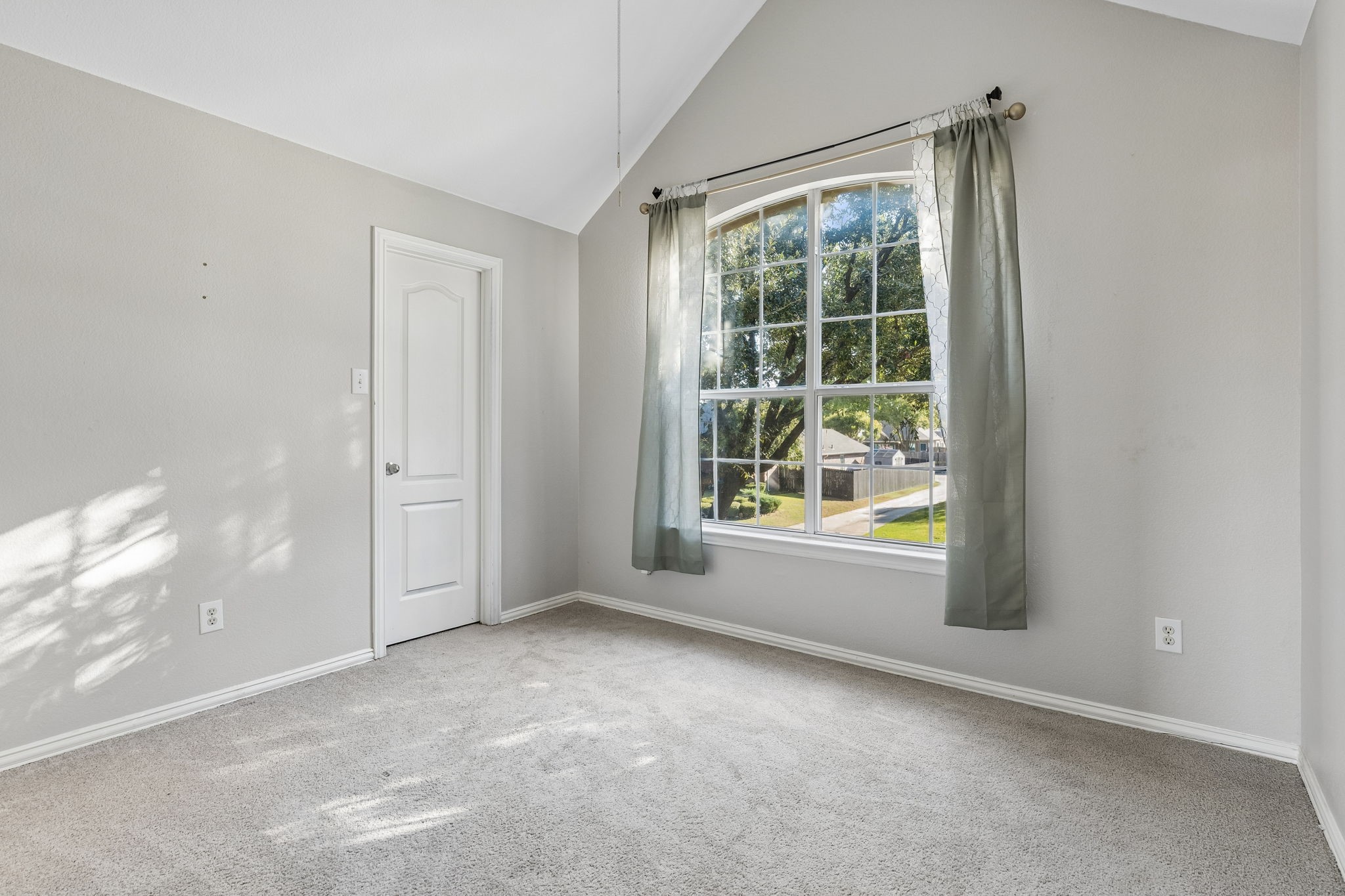 3601 Charleston Drive