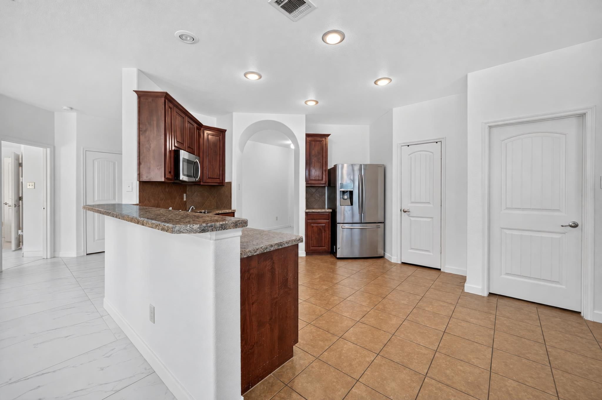 1048 Mercury Drive