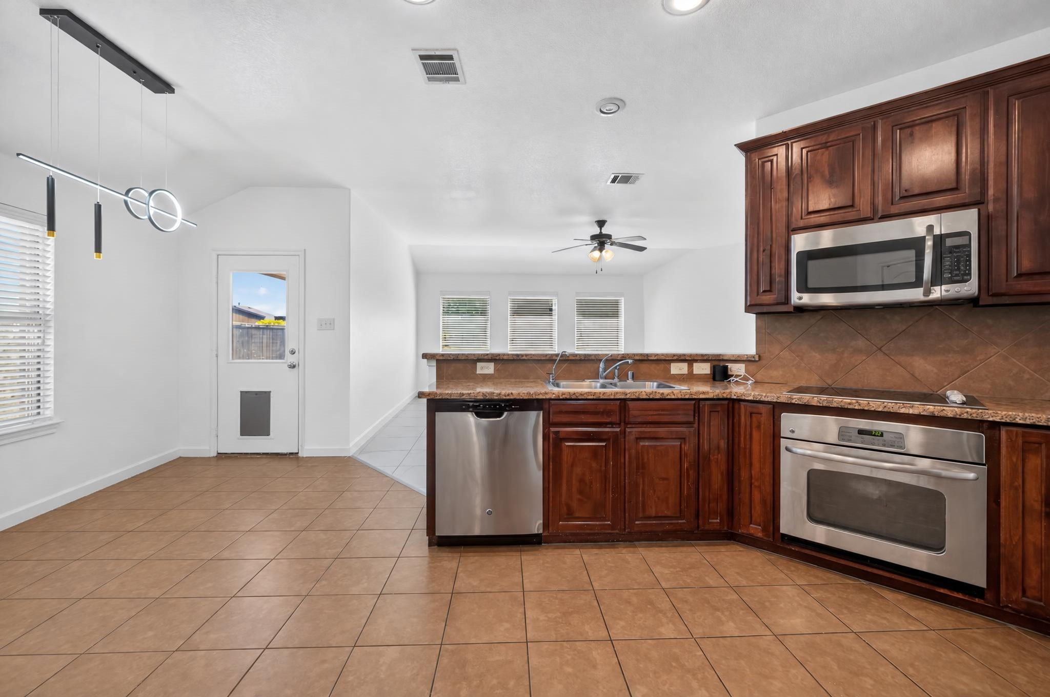 1048 Mercury Drive