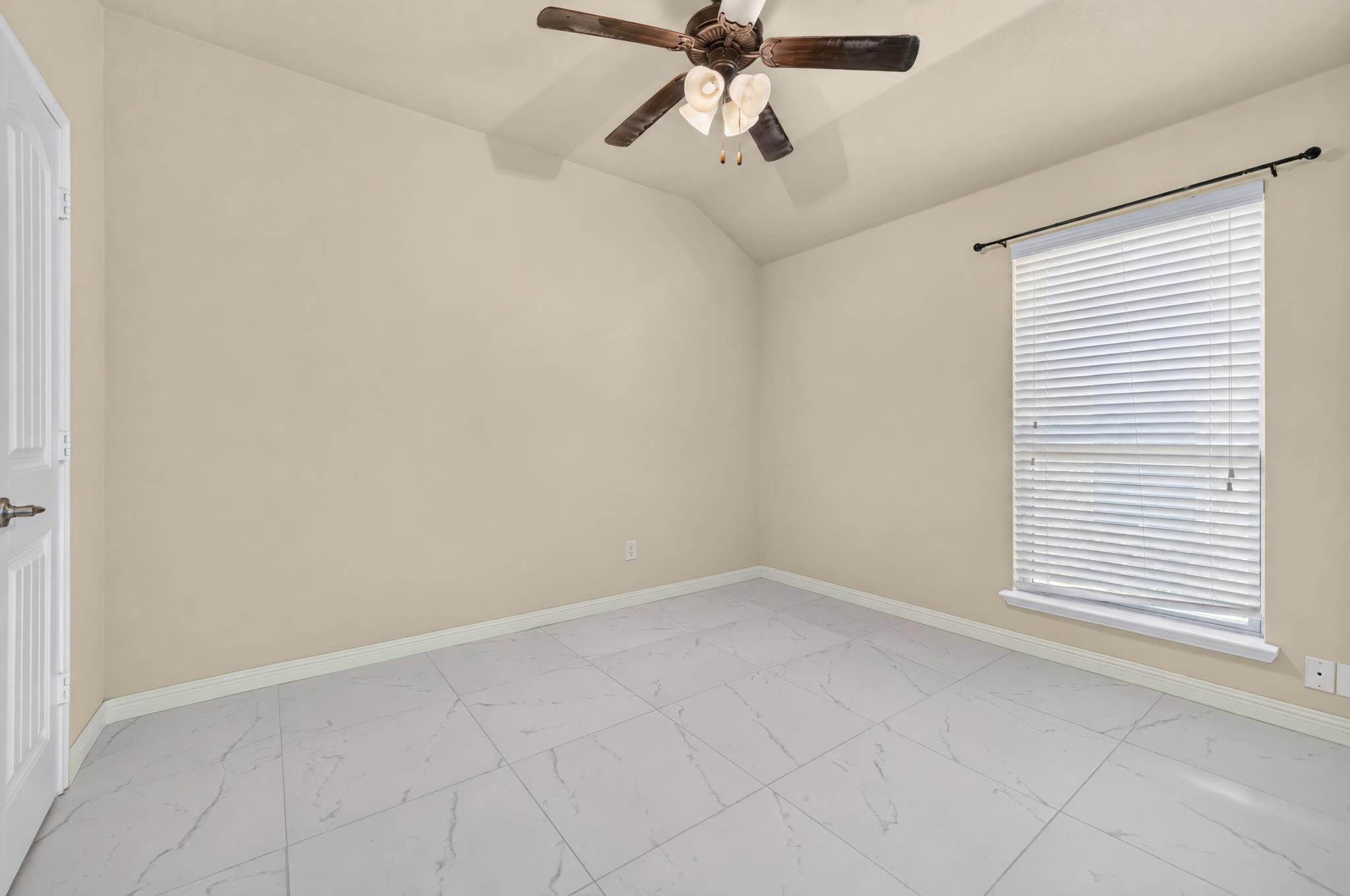 1048 Mercury Drive