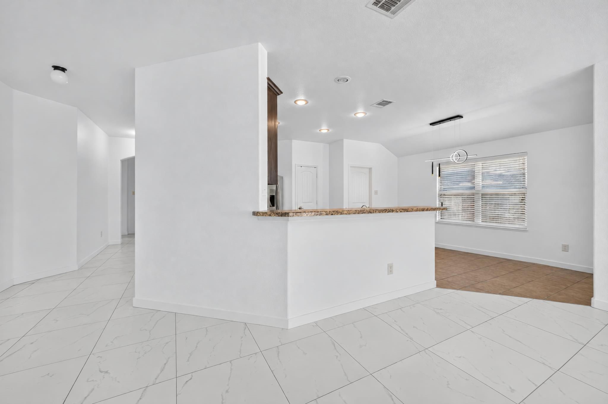 1048 Mercury Drive