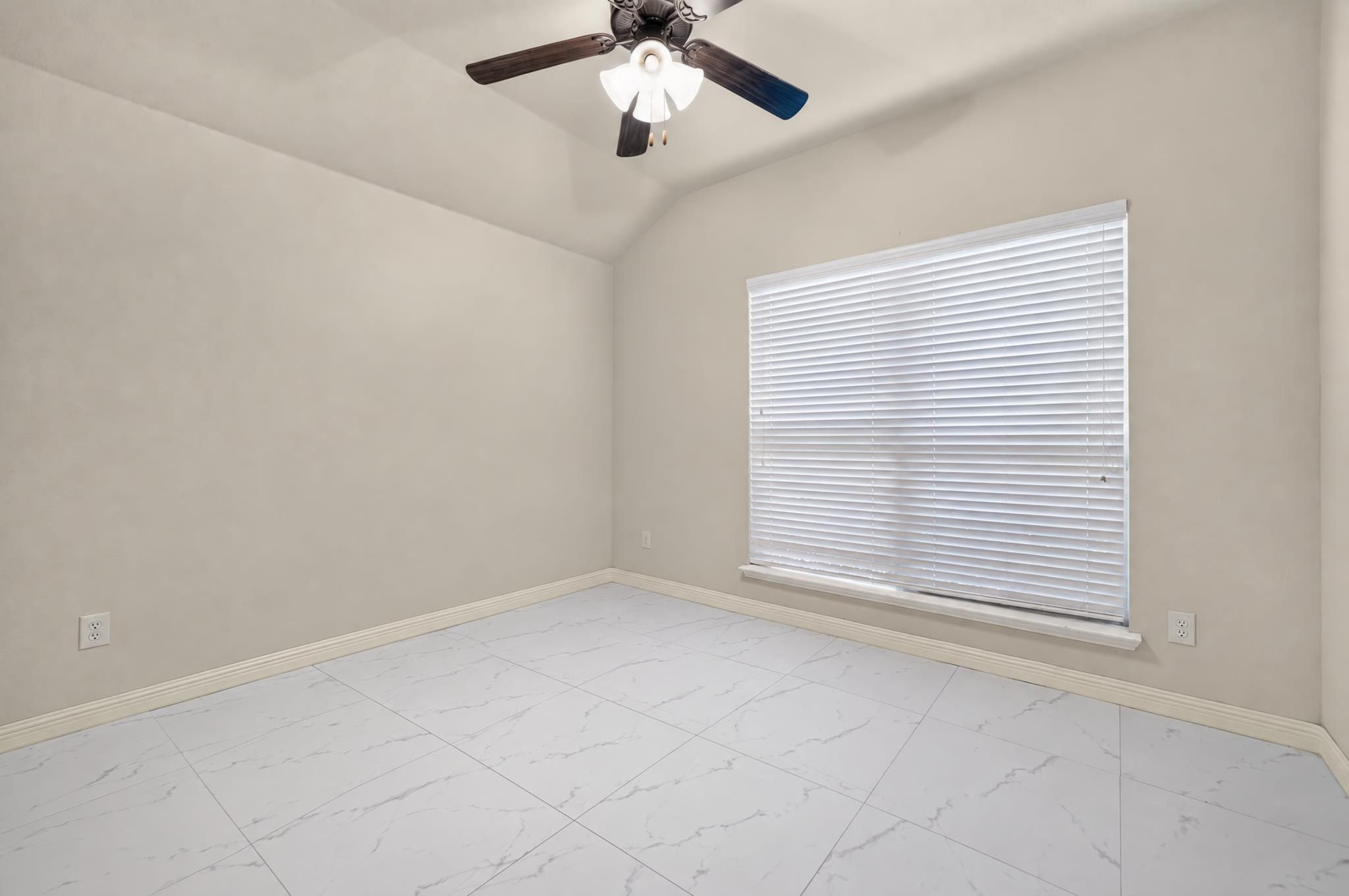 1048 Mercury Drive