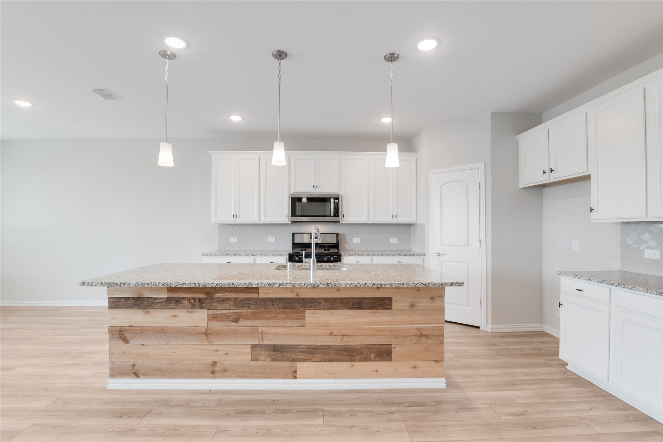 215 Hadley Lane