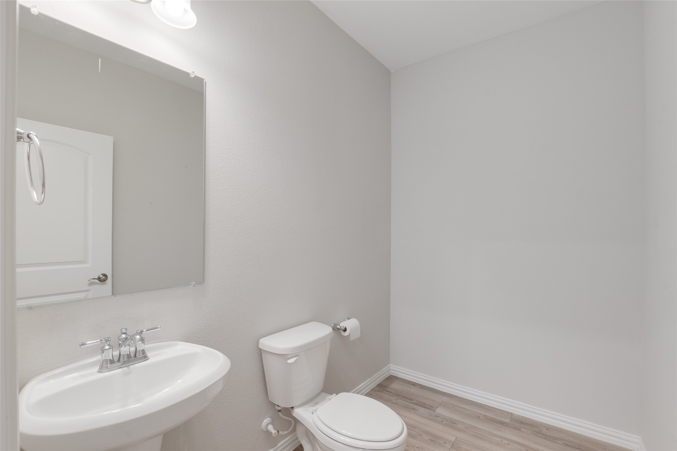 215 Hadley Lane