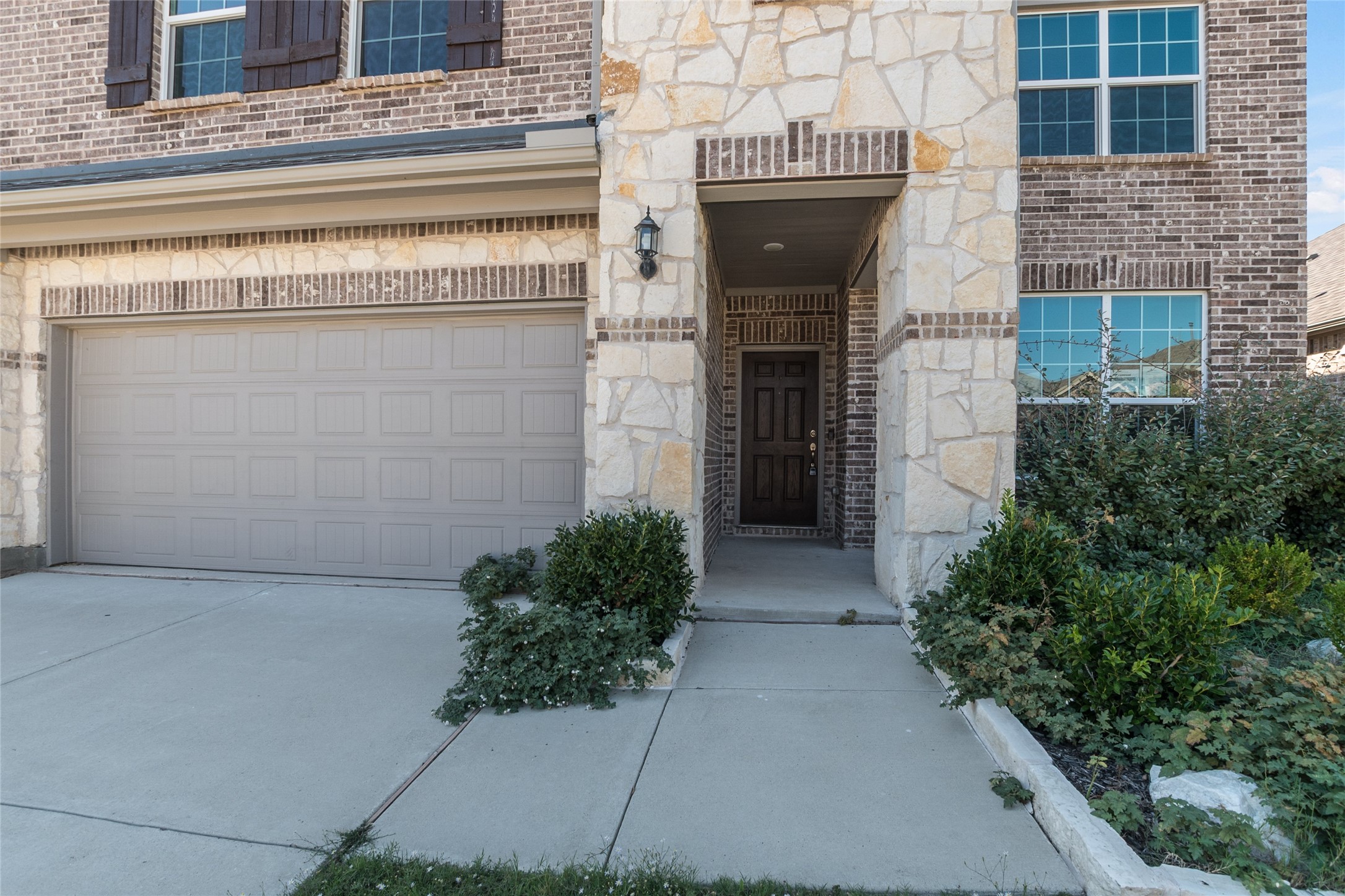 215 Hadley Lane