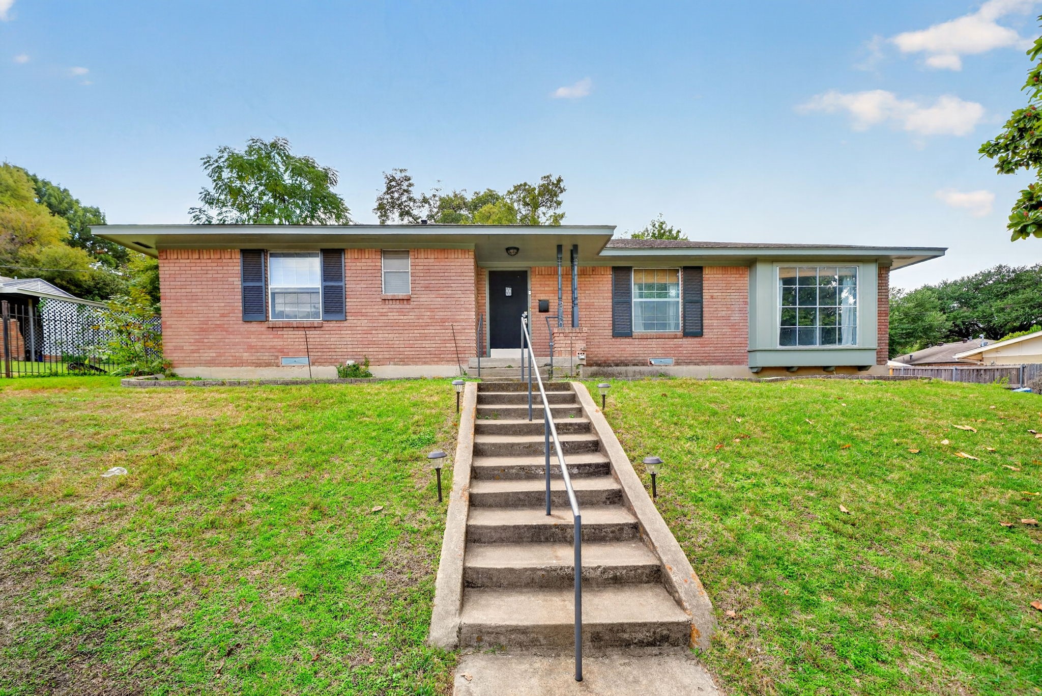 8150 Hunnicut Road