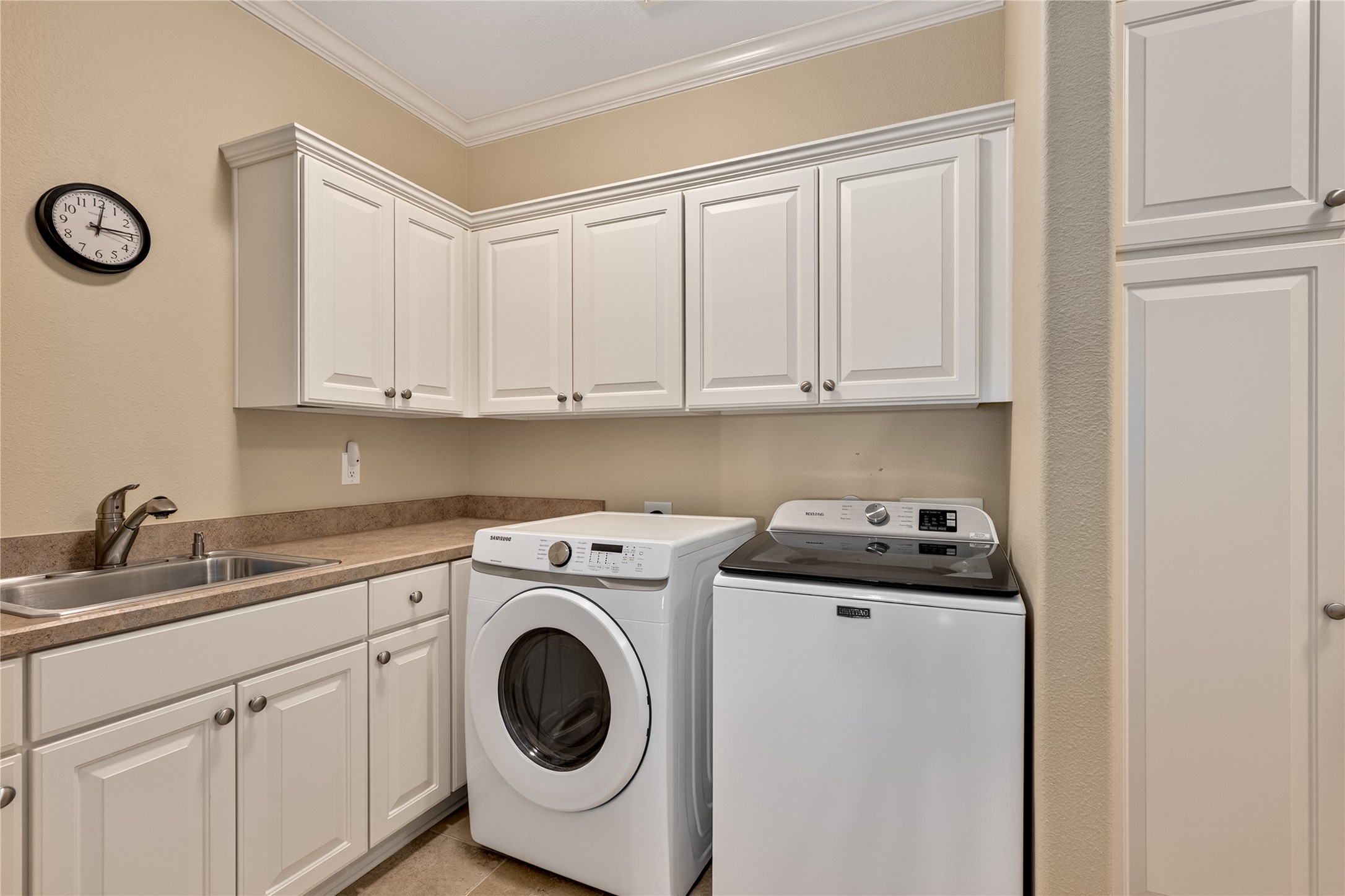 8820 Dewland Drive 3204