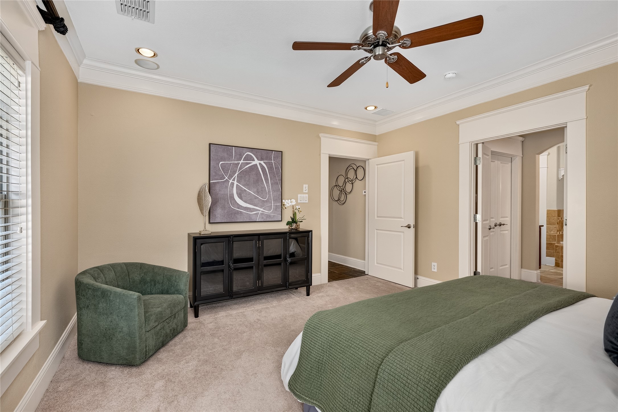8820 Dewland Drive 3204