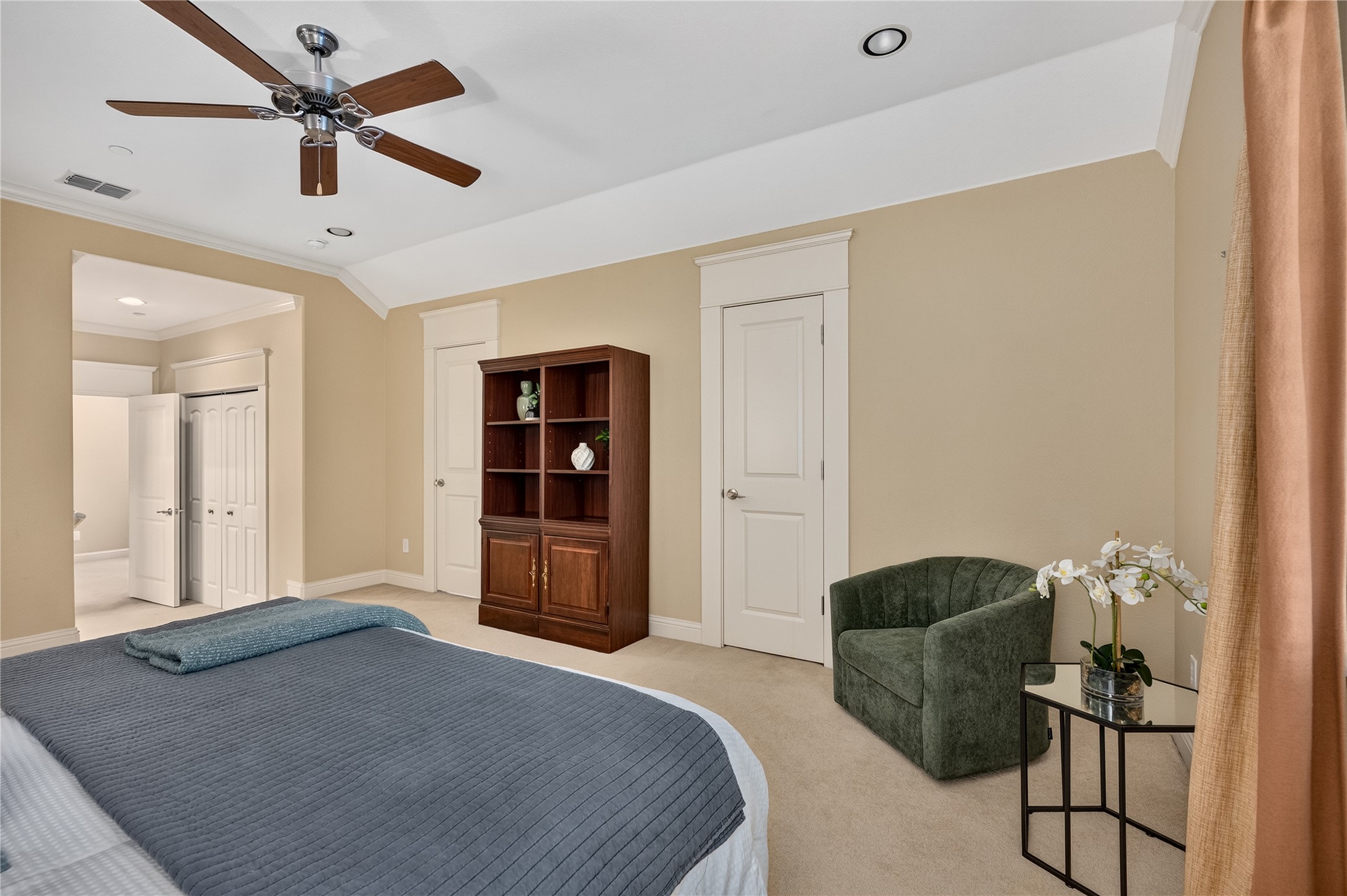 8820 Dewland Drive 3204