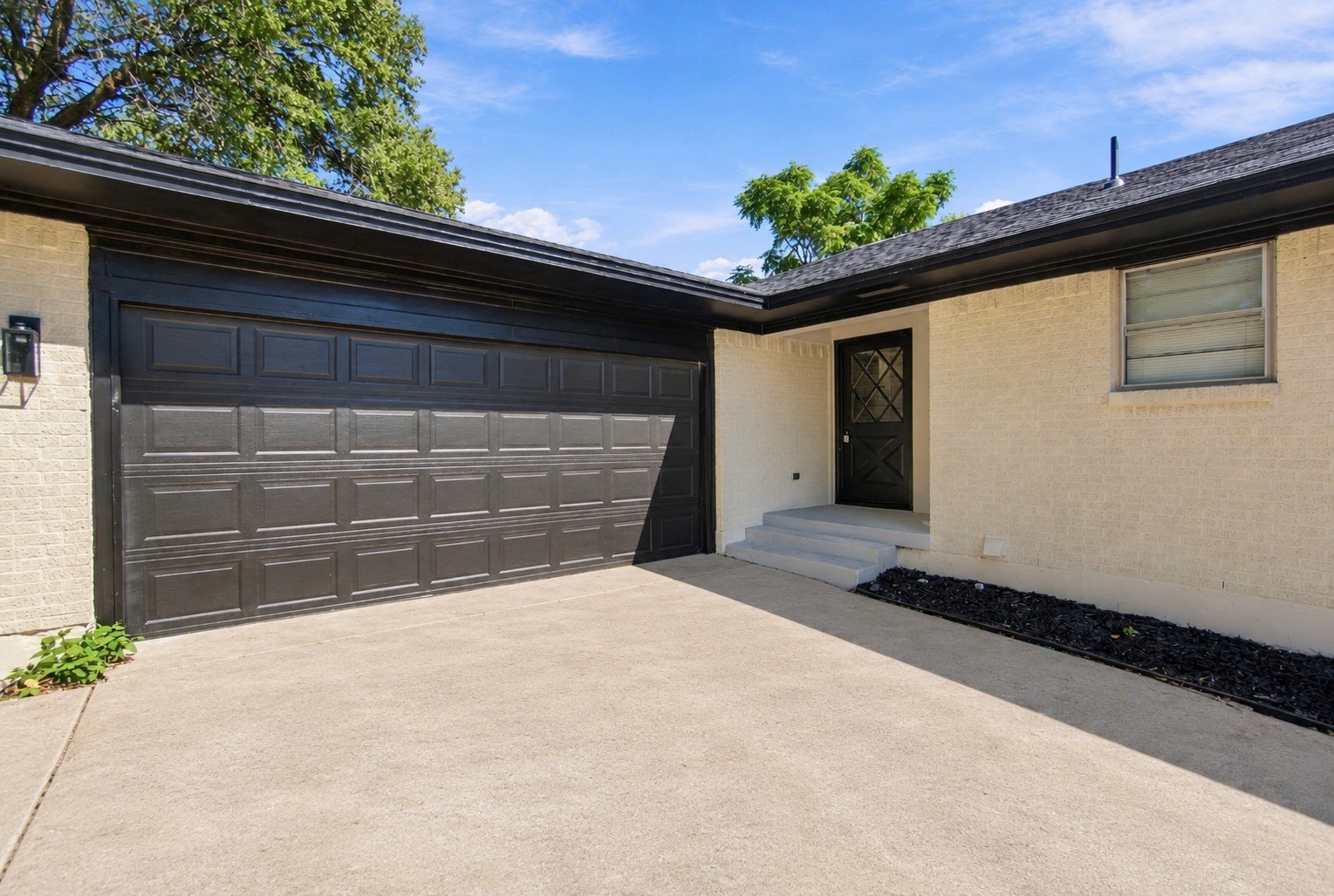 3049 Latham Drive