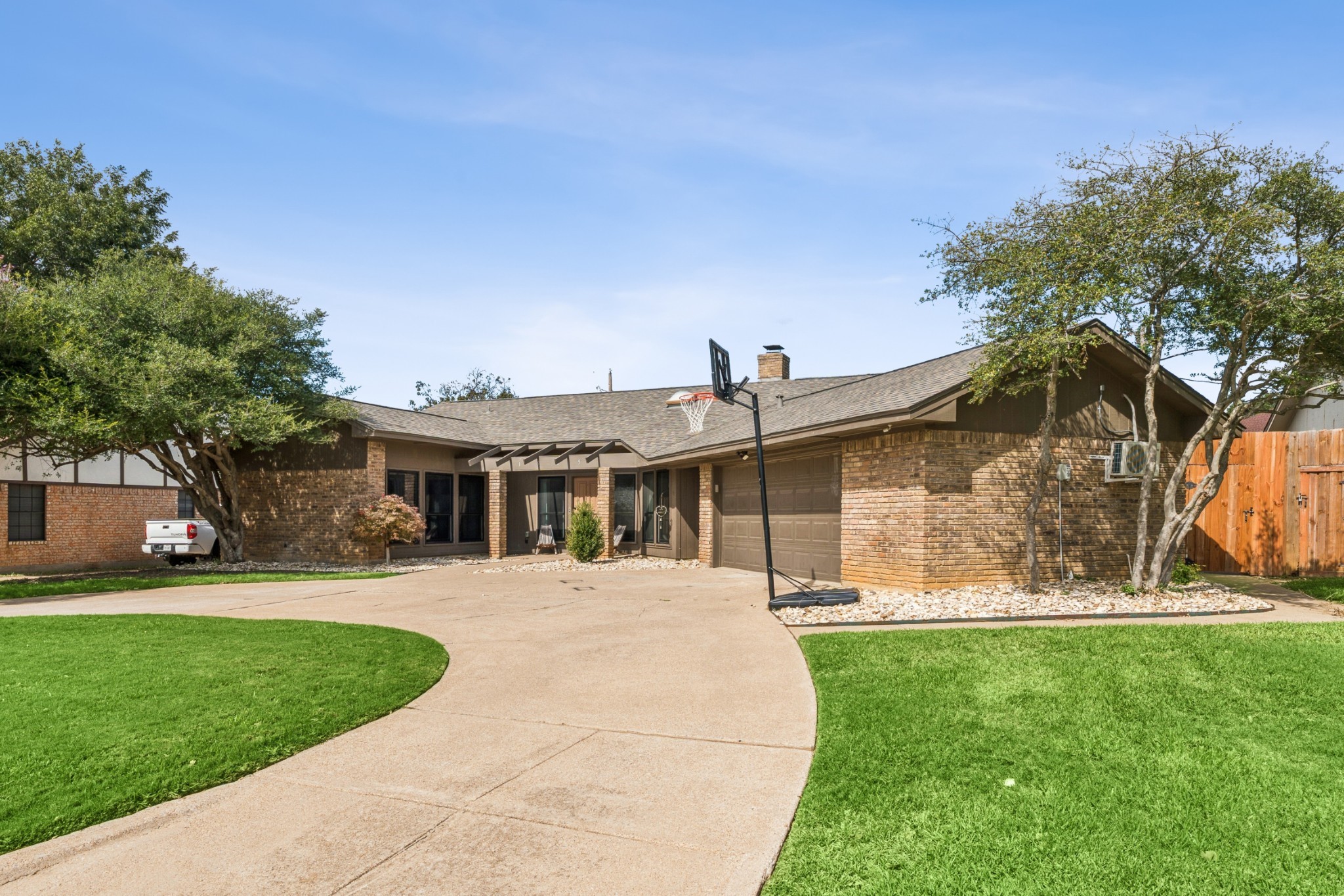 1905 Reverchon Drive Arlington TX