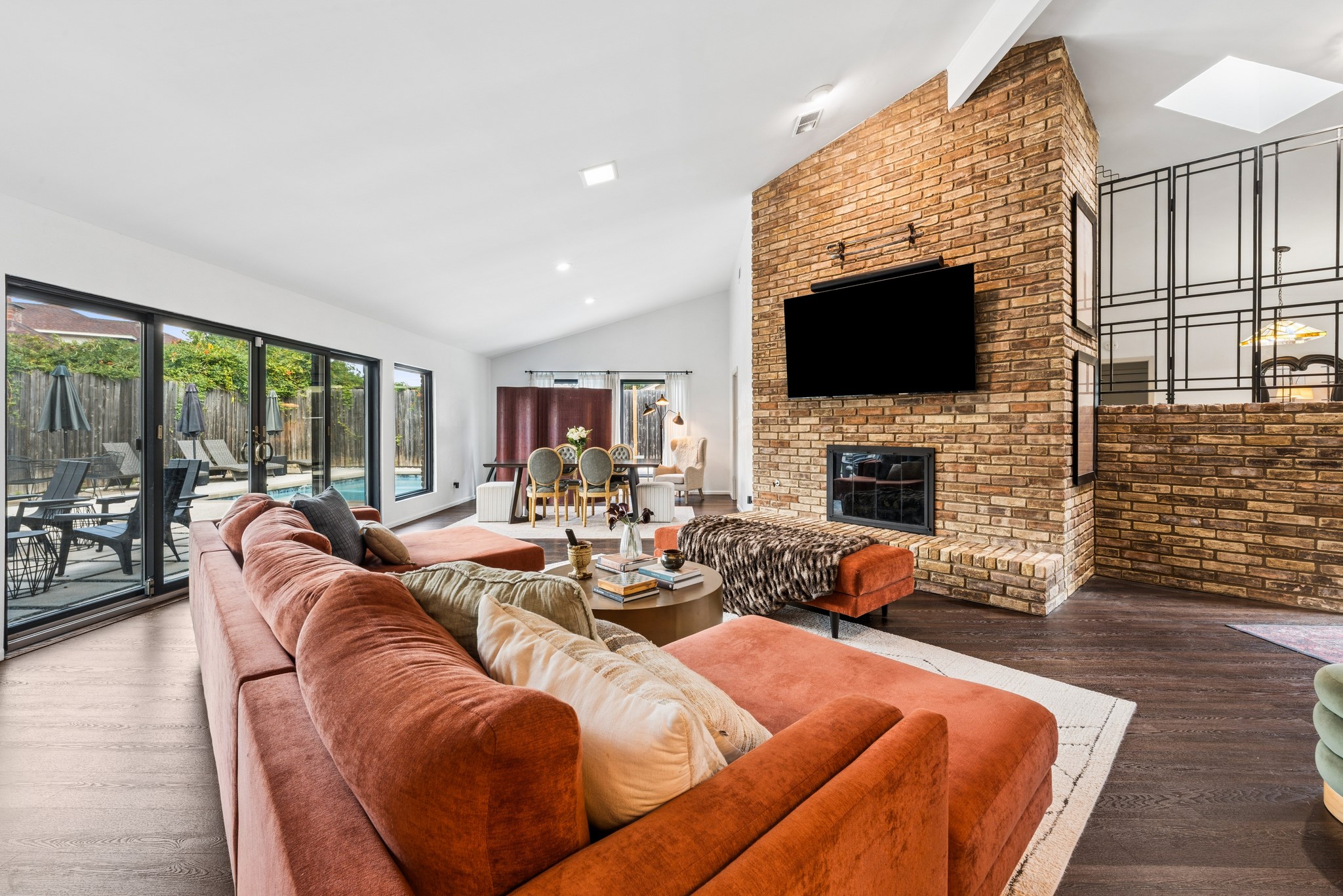 1905 Reverchon Drive
