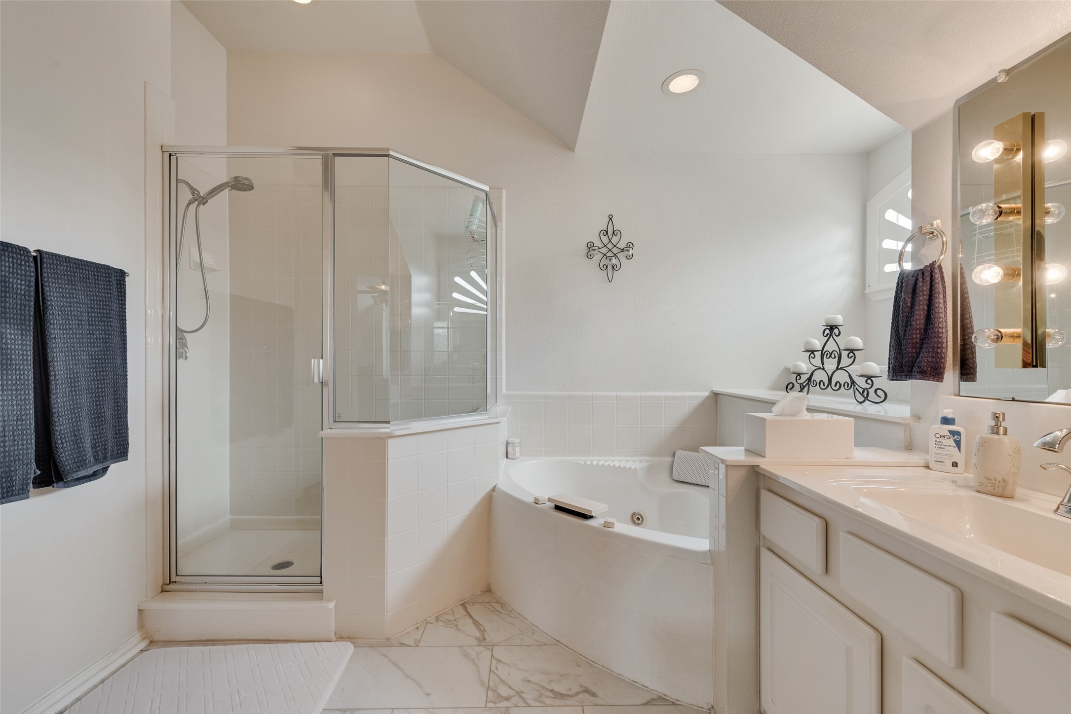 148 Oakbluff Drive