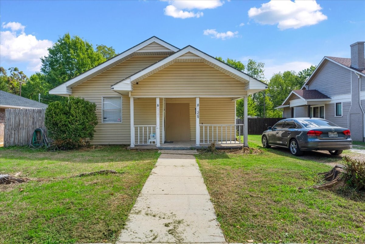 324 Cynisca Street