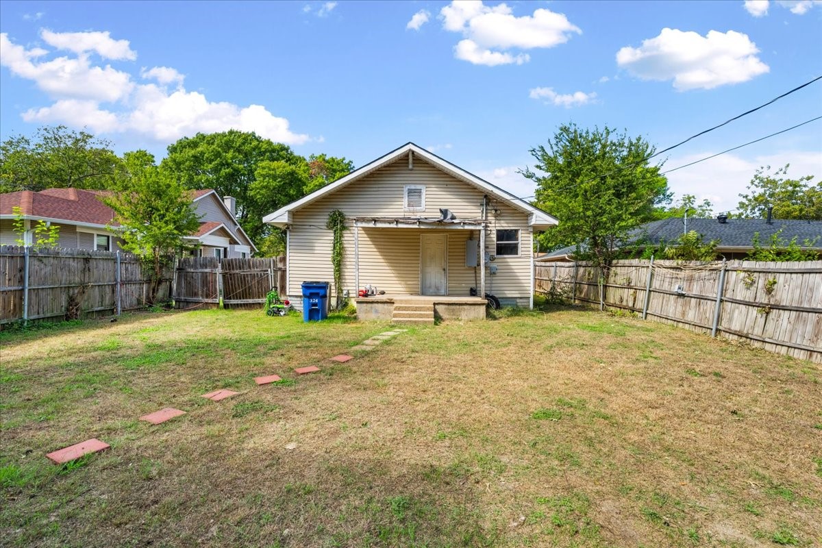 324 Cynisca Street