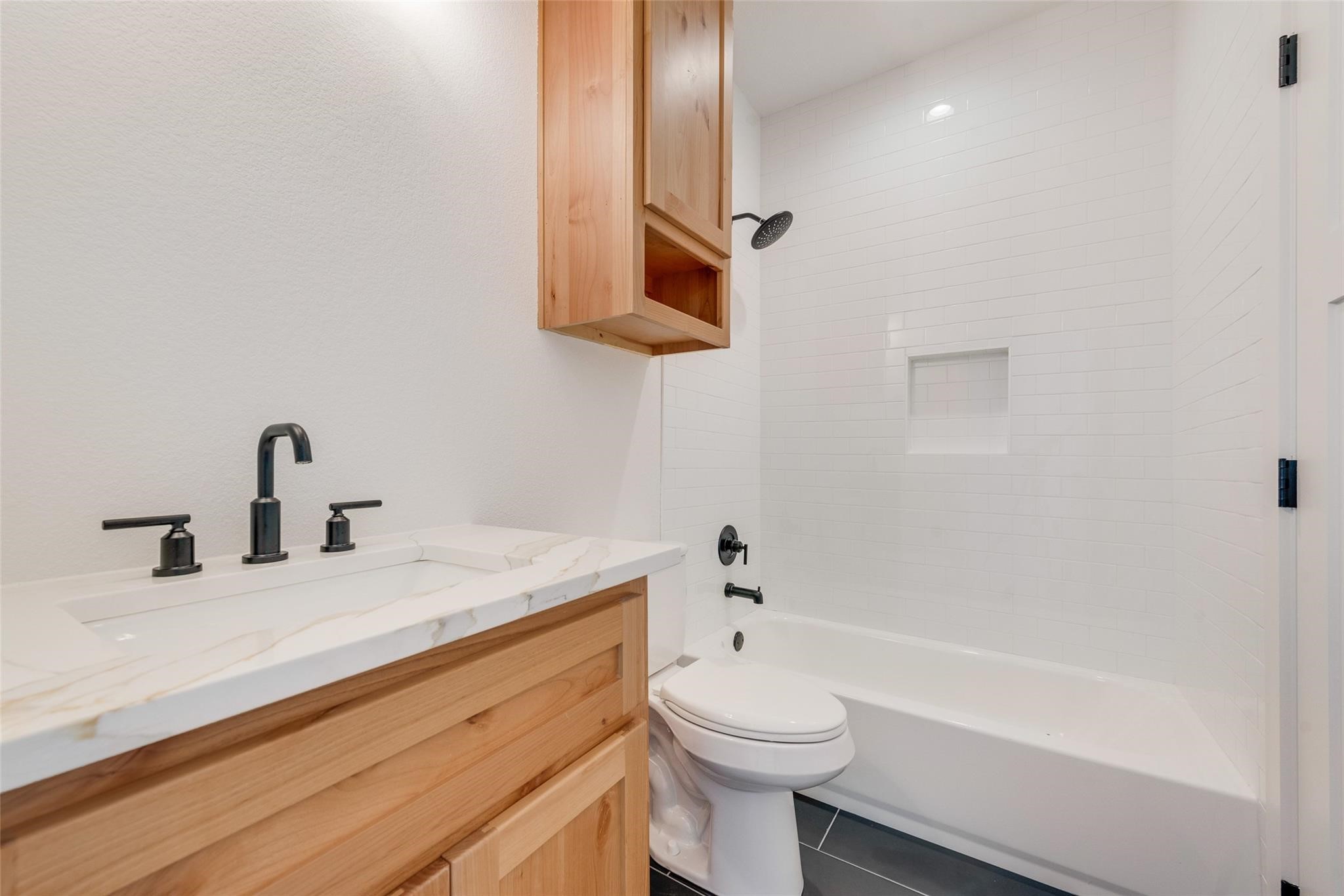 1001 Devoss Court