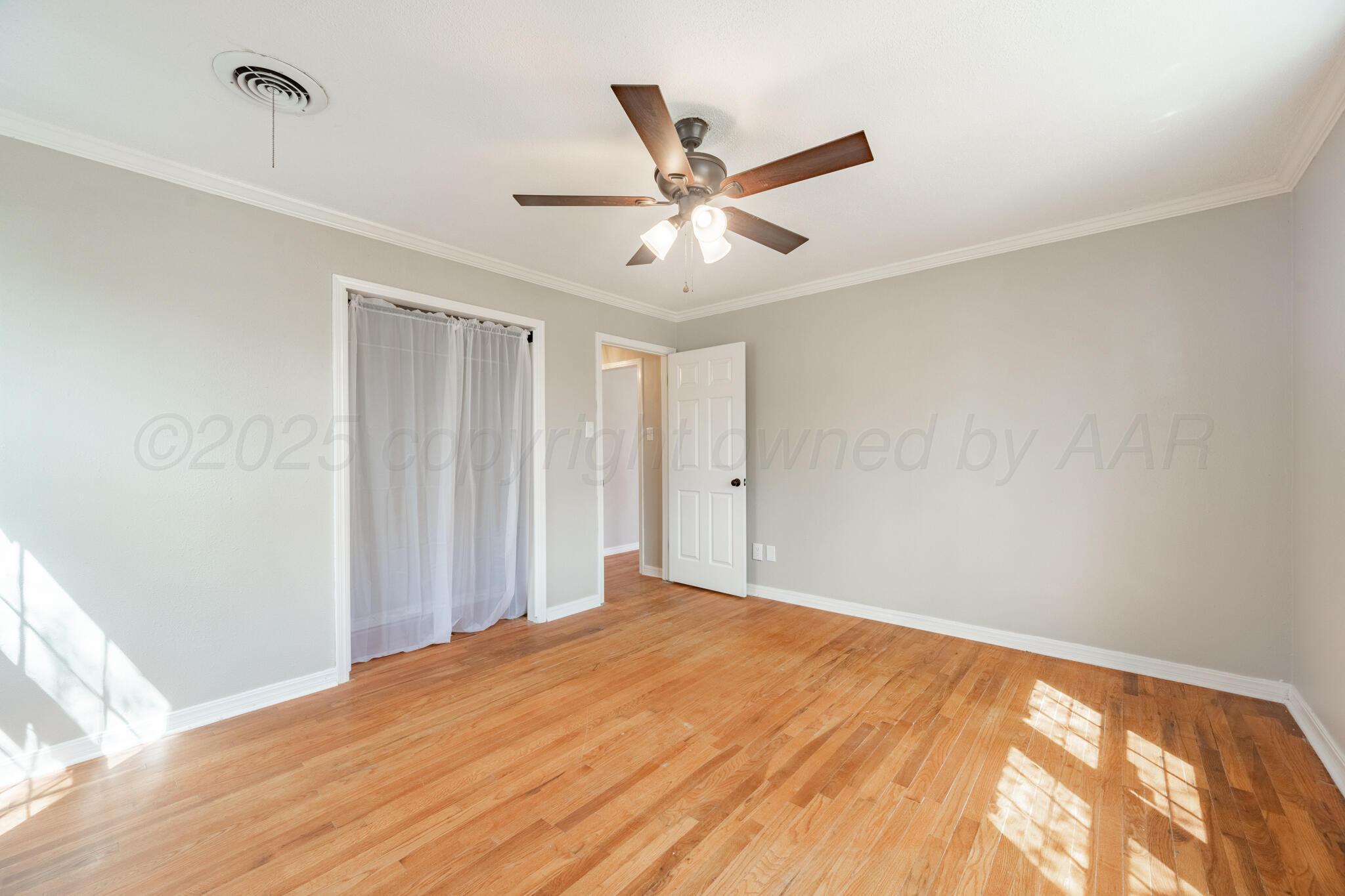 4014 S LIPSCOMB Street