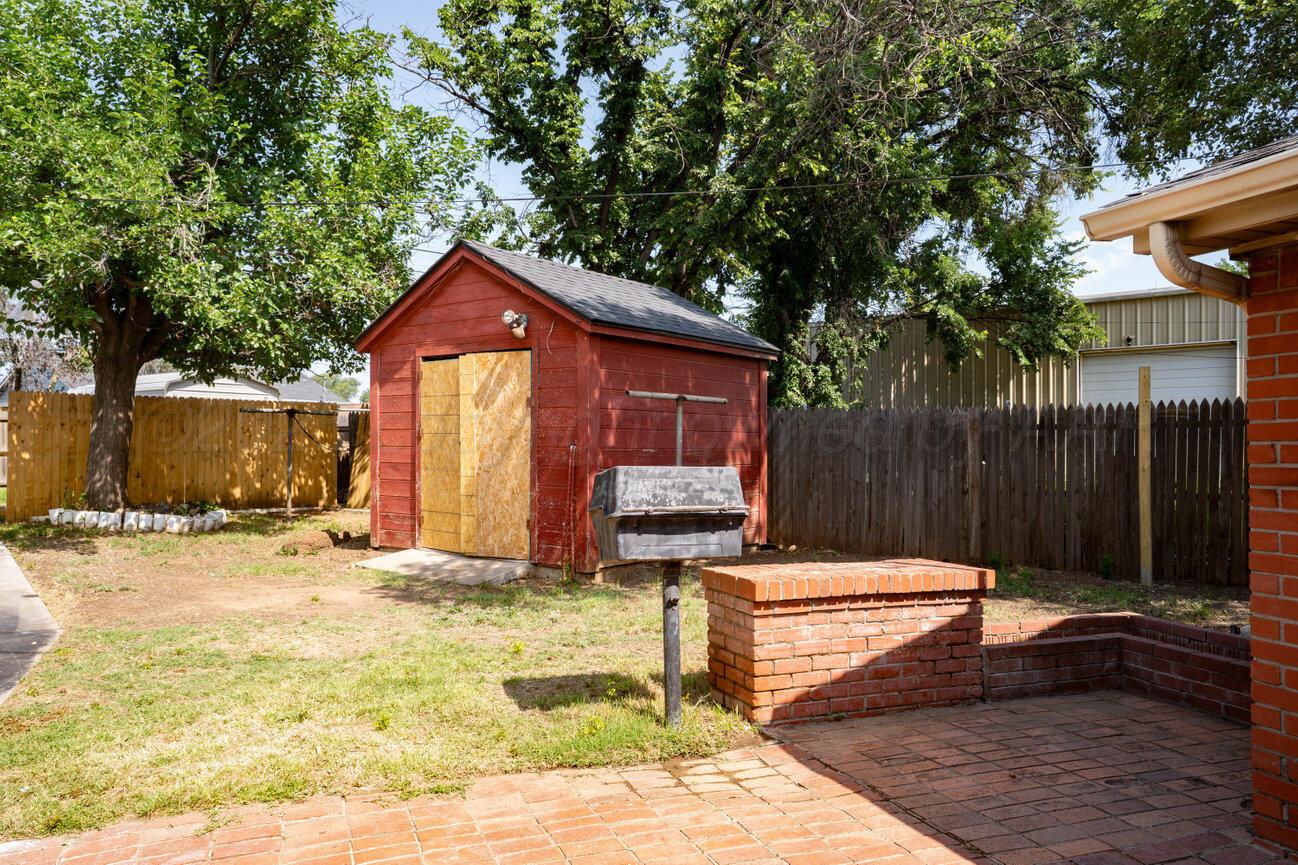 1802 CHAMA Street