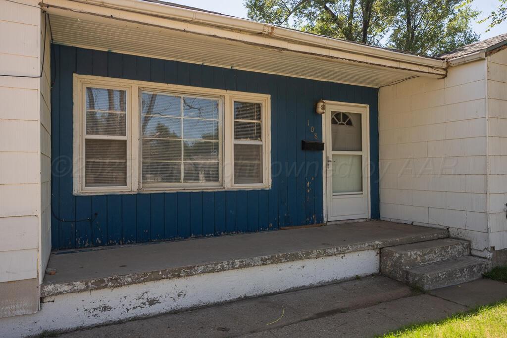 108 SPRUCE Avenue