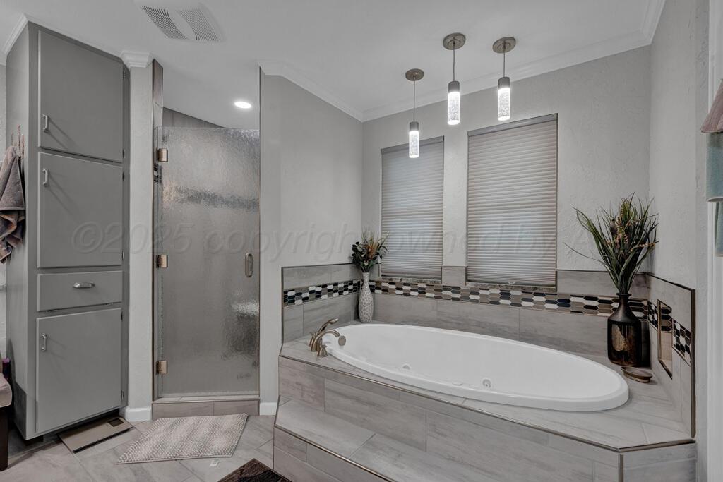 5105 BLACK OAK Drive