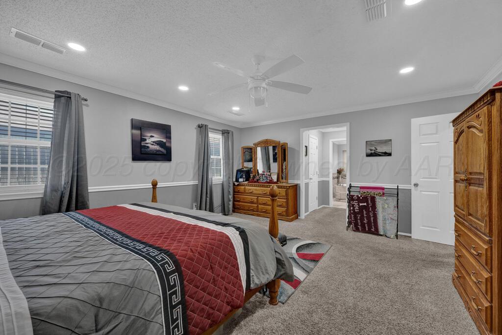 5105 BLACK OAK Drive