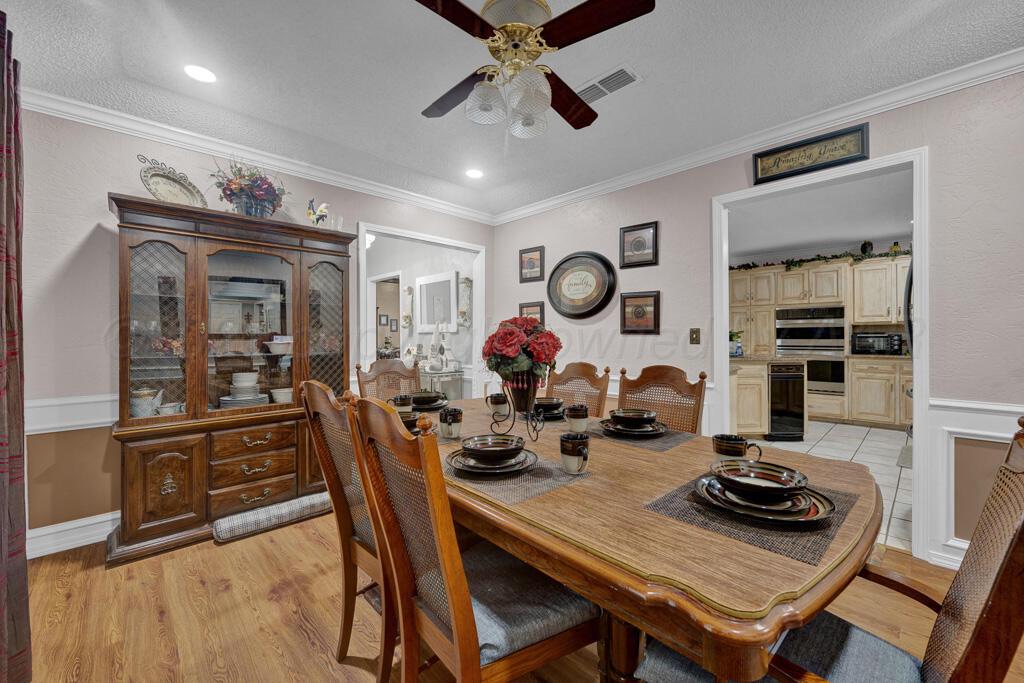 5105 BLACK OAK Drive