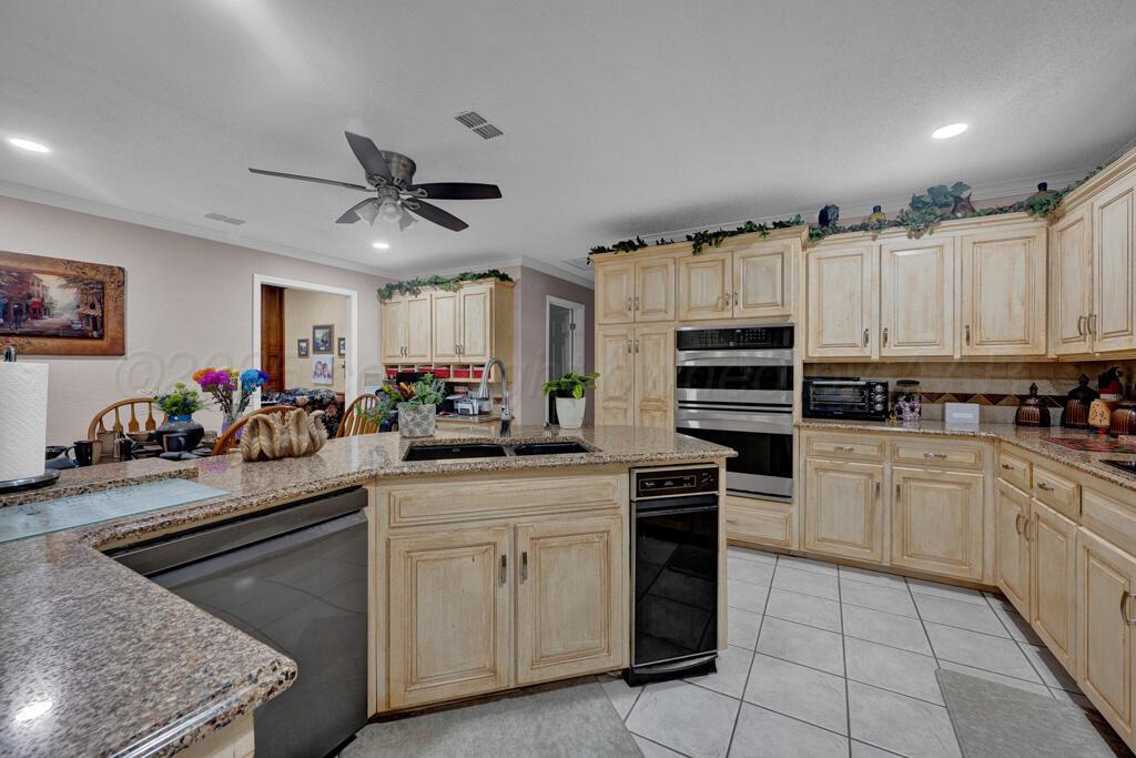 5105 BLACK OAK Drive