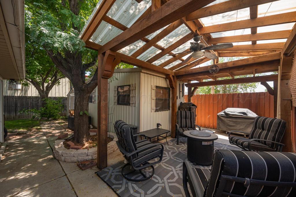 5105 BLACK OAK Drive