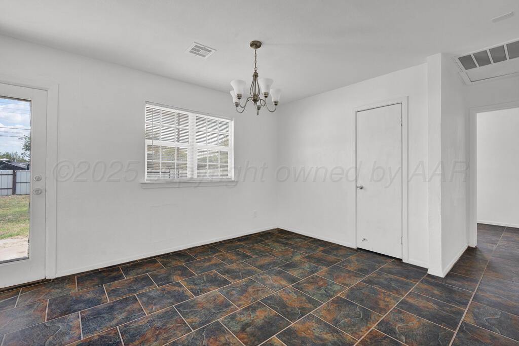 2406 N WILSON Street