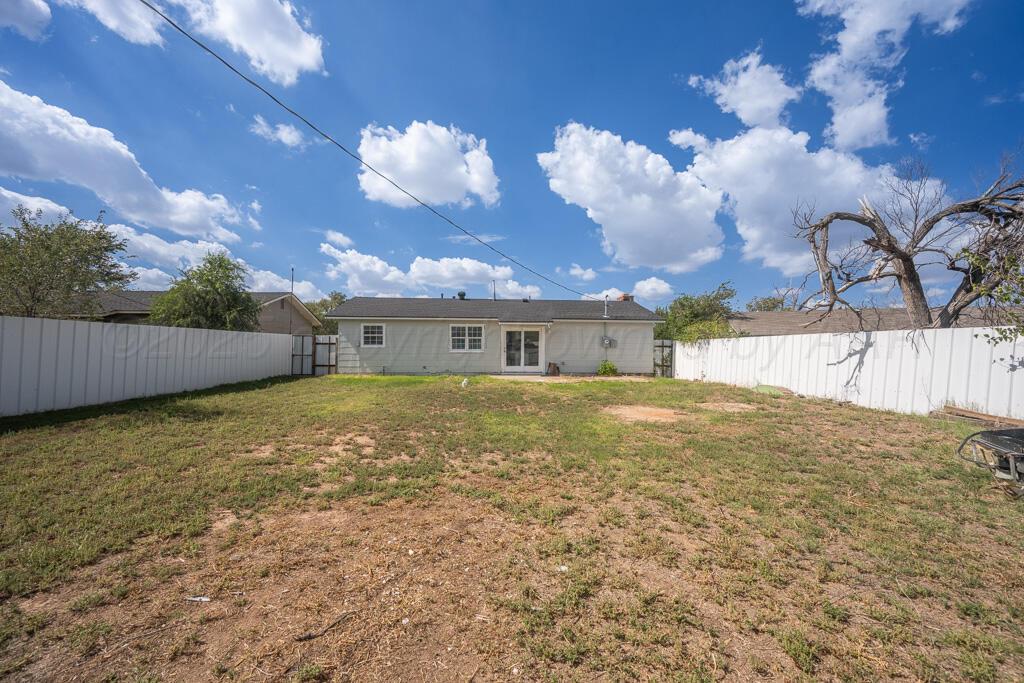 2406 N WILSON Street