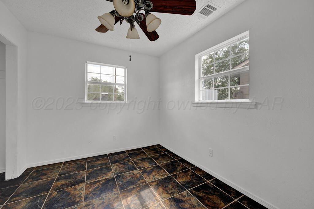 2406 N WILSON Street