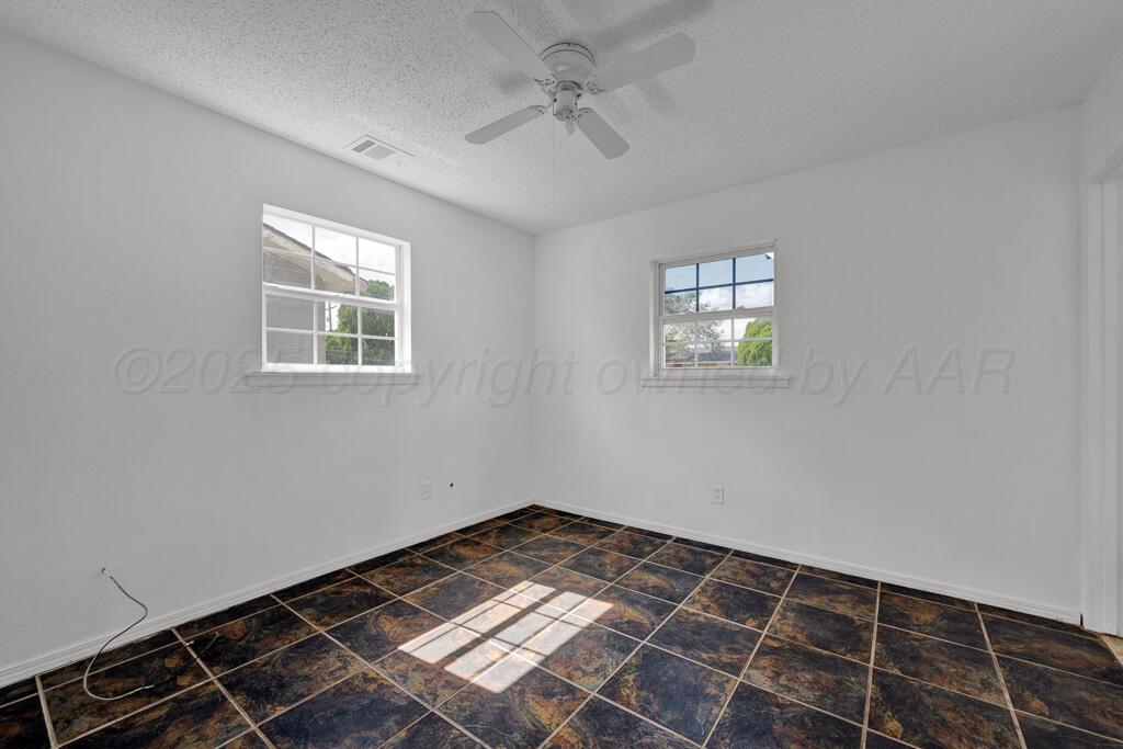 2406 N WILSON Street