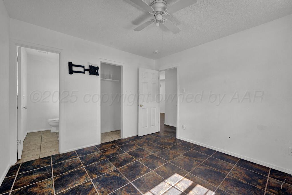 2406 N WILSON Street