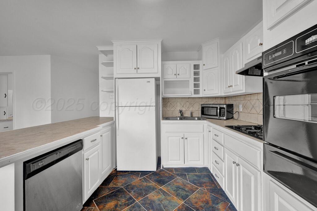 2406 N WILSON Street