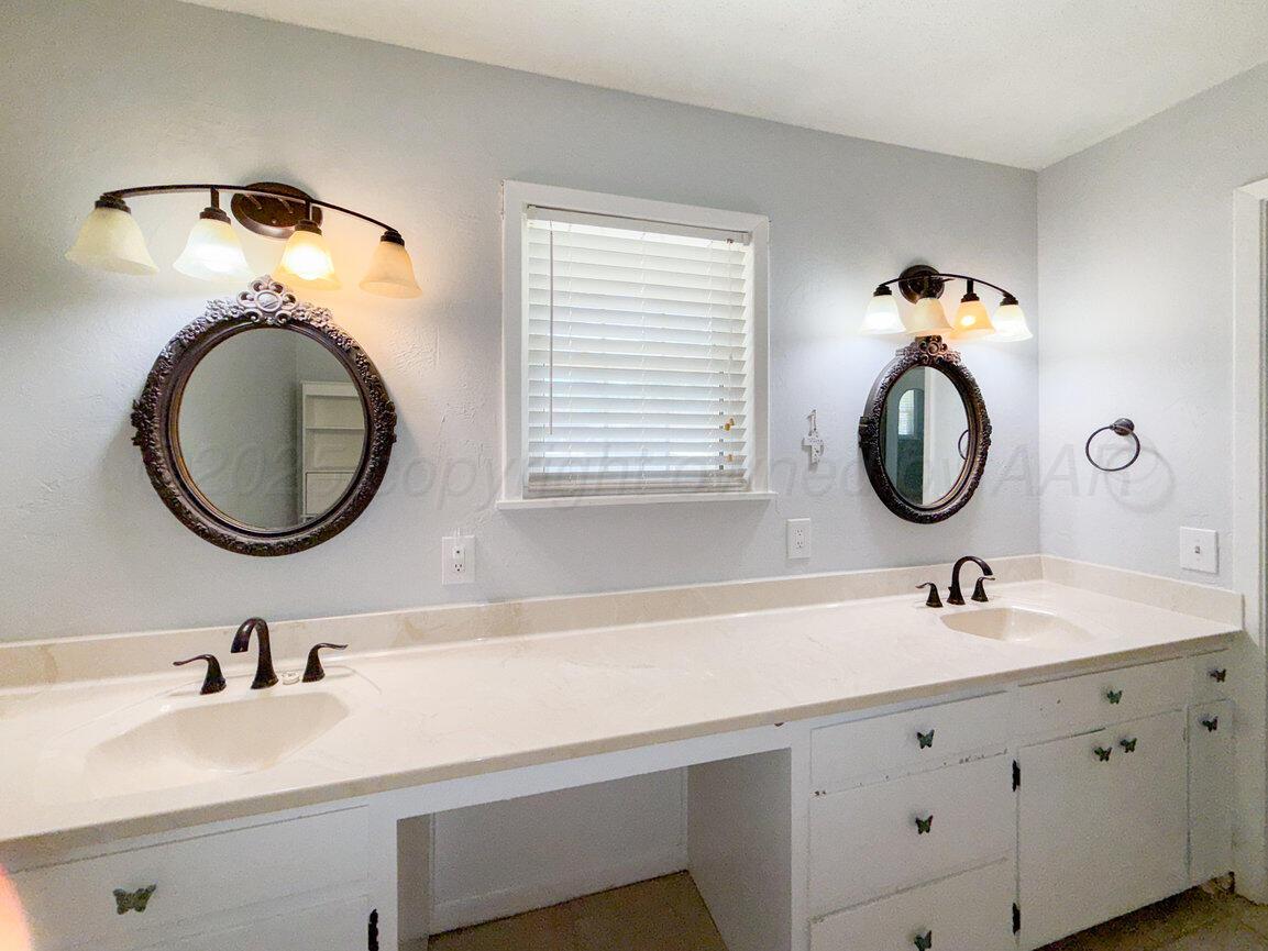 5205 SHEPHERD Avenue